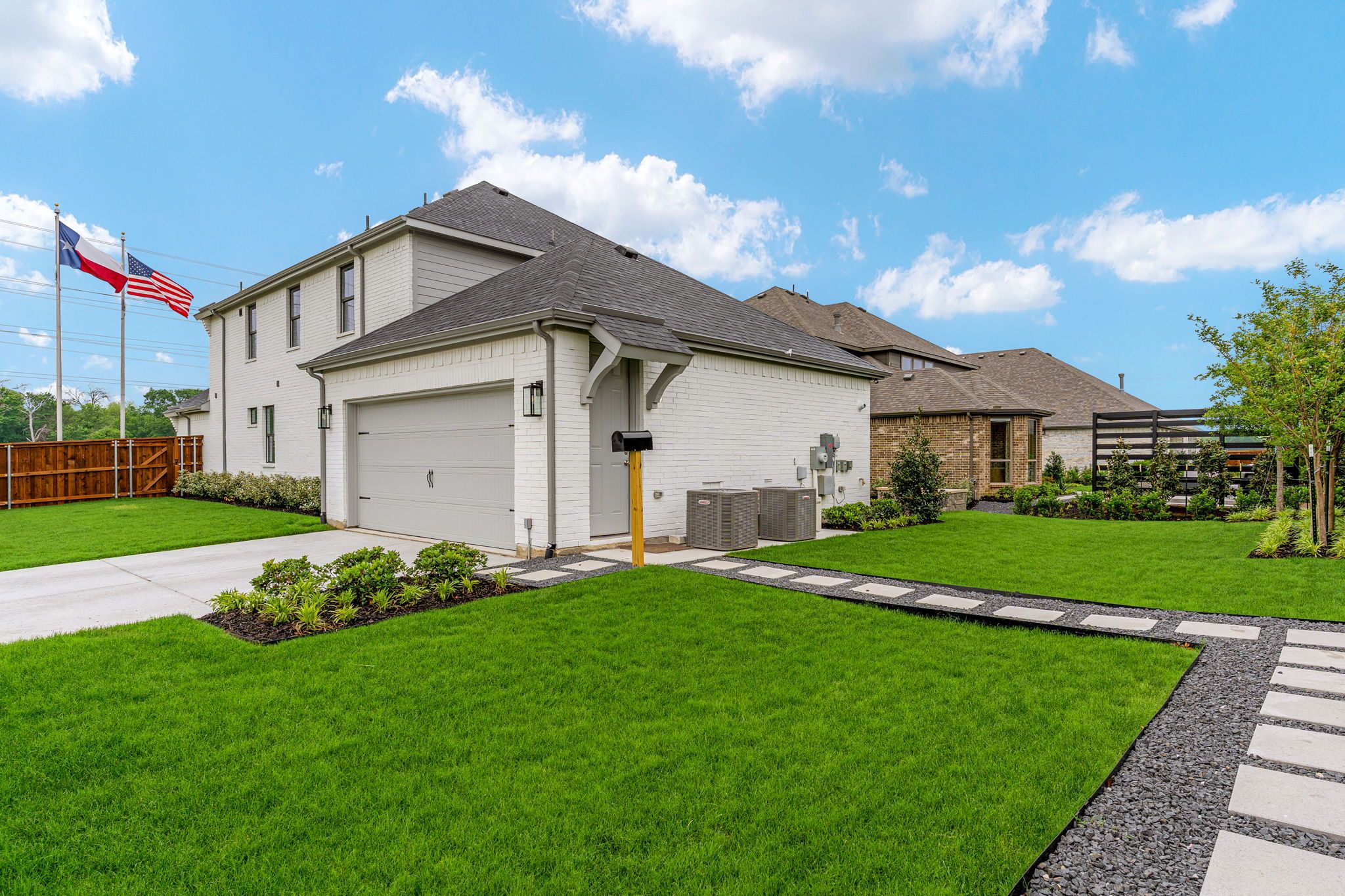 American Legend Homes' 40' model in Wellington - Side Elevation