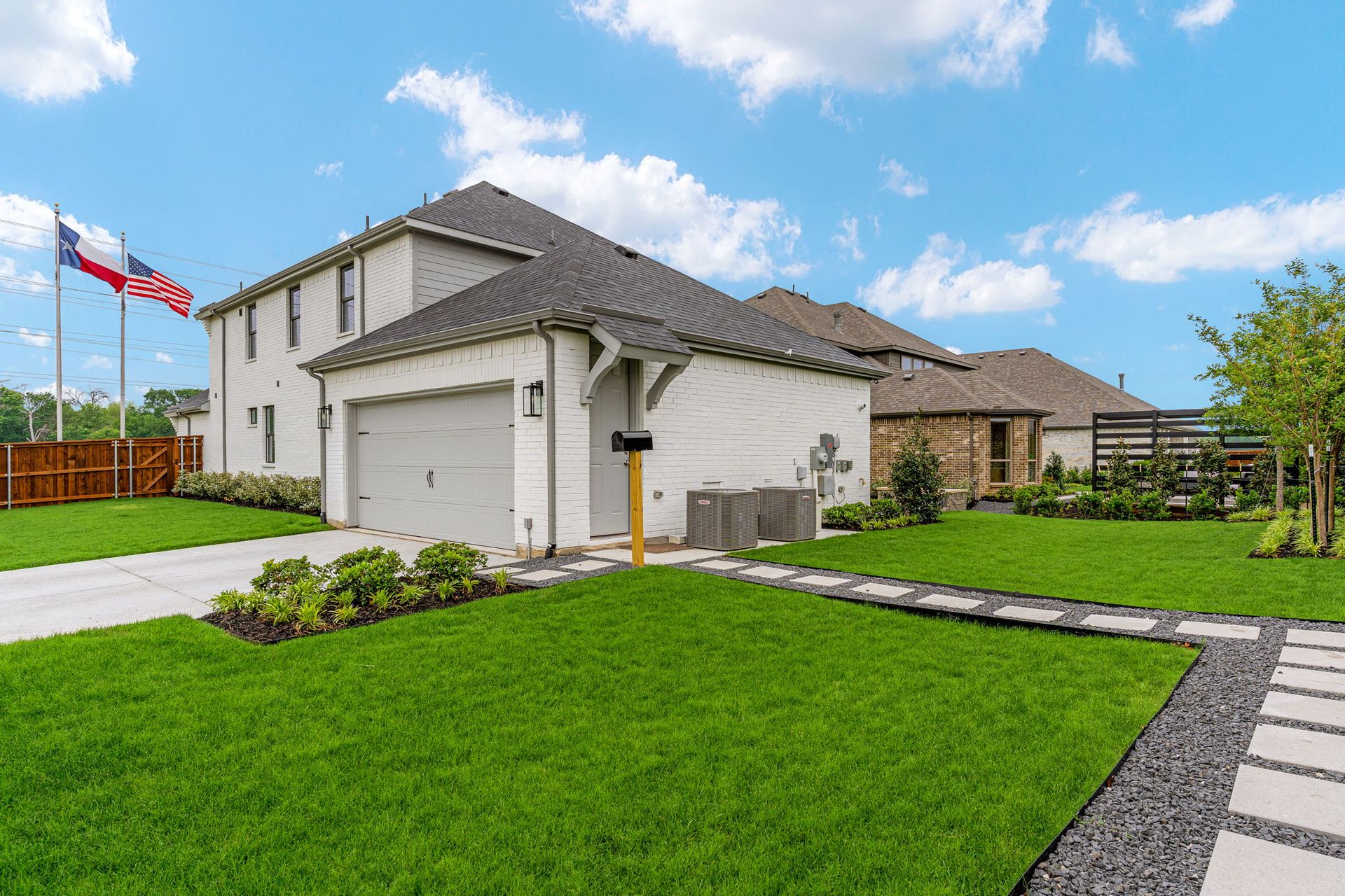 American Legend Homes' 40' model in Wellington - Side Elevation