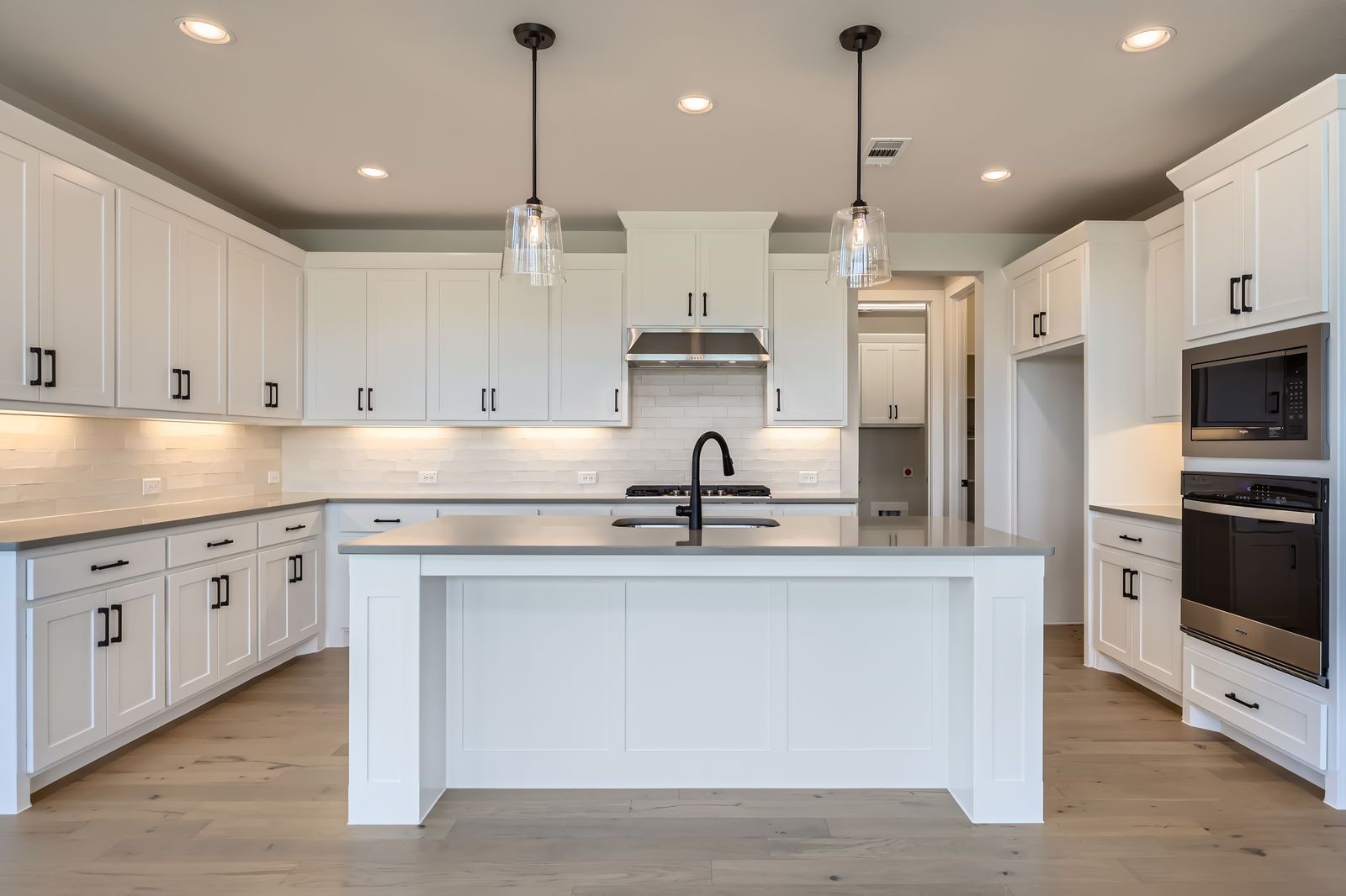 2620 Hardwood Drive kitchen