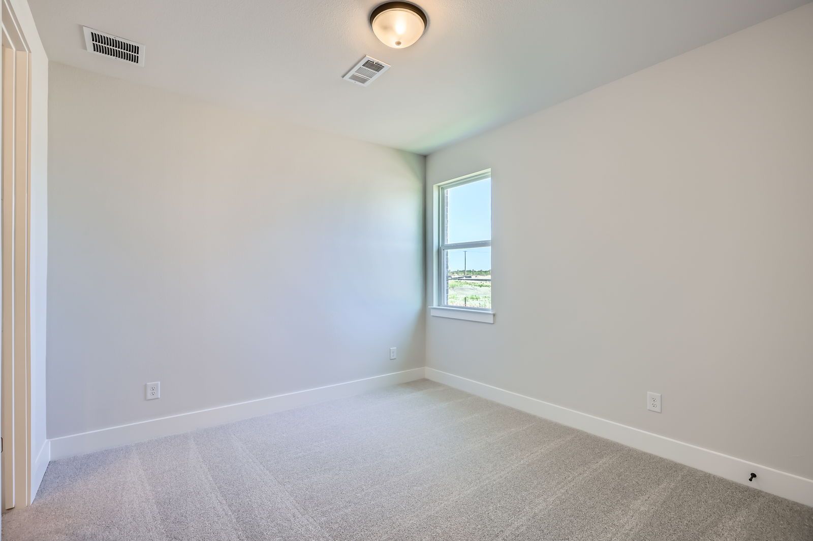 2620 Hardwood Drive bedroom