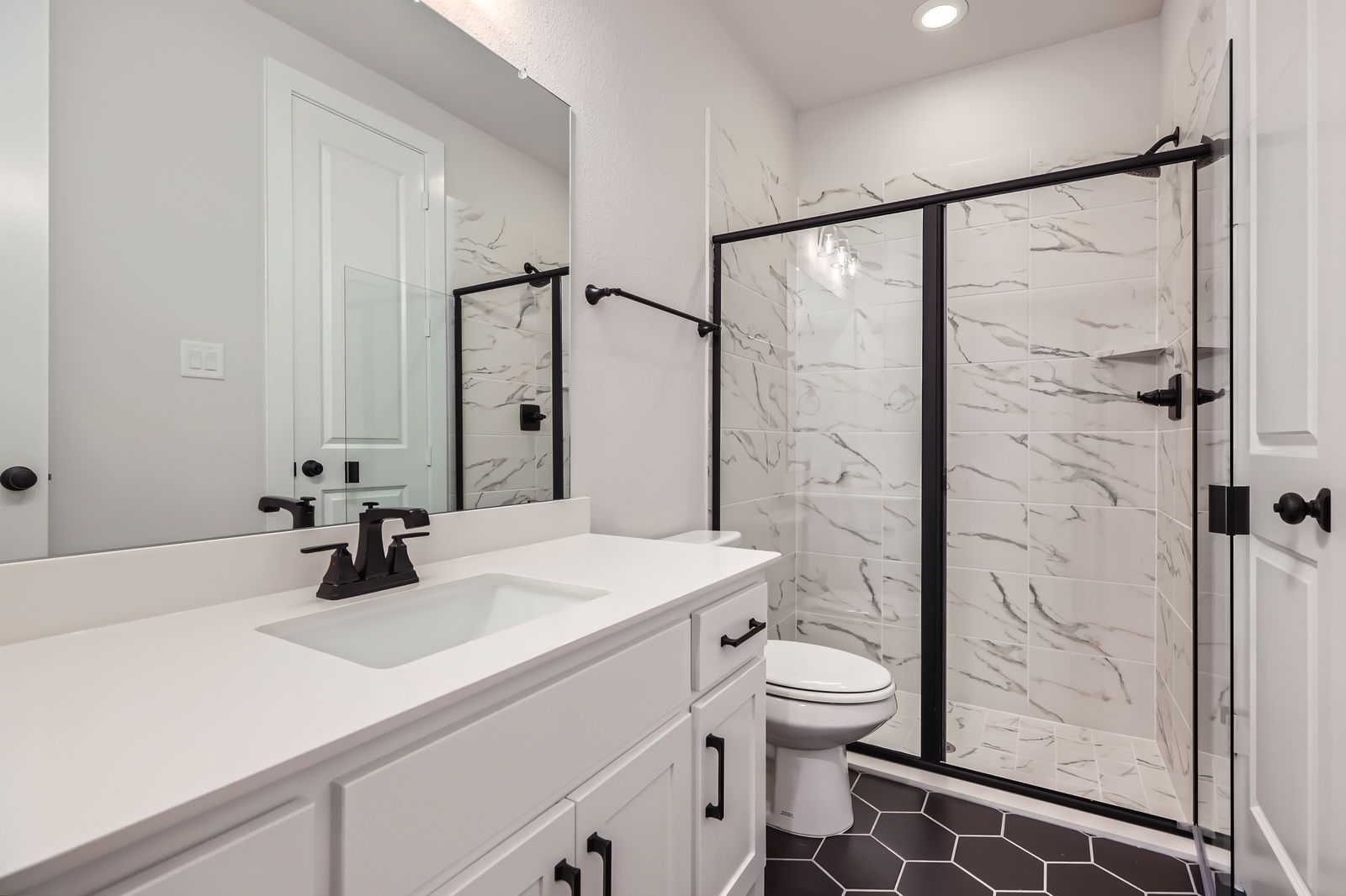 2620 Hardwood Drive bathroom