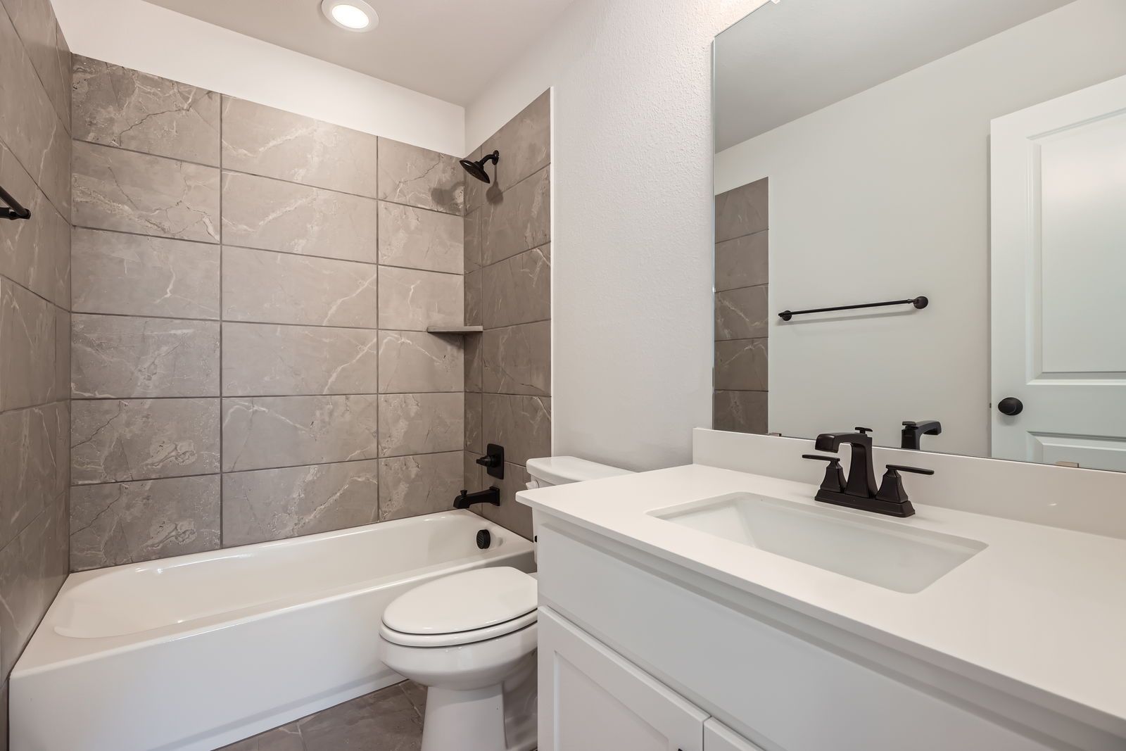 2620 Hardwood Drive bathroom