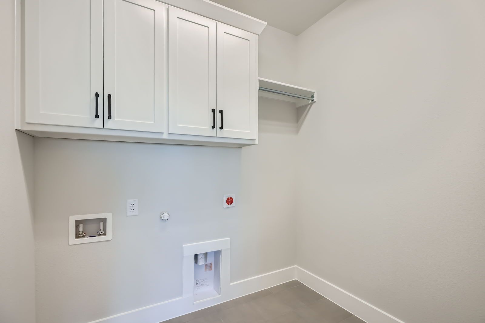 2620 Hardwood Drive laundry room