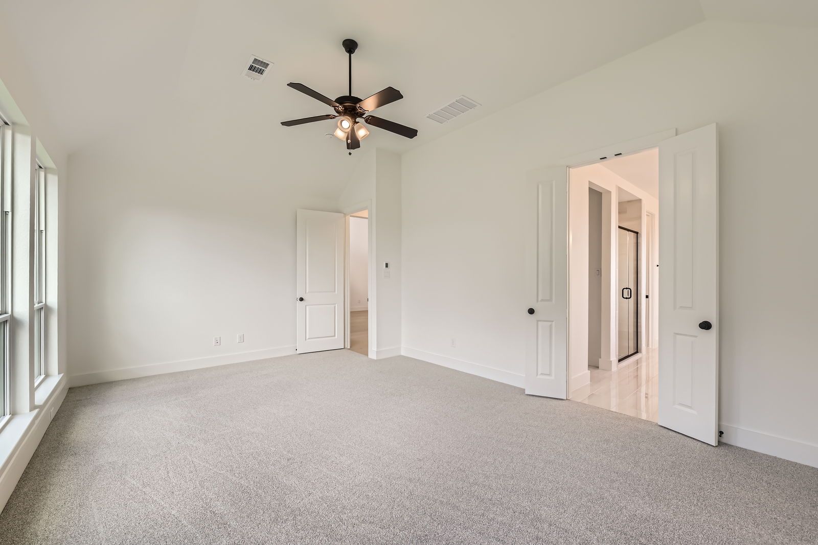 Plan 1566 Main Bedroom Representative Photo