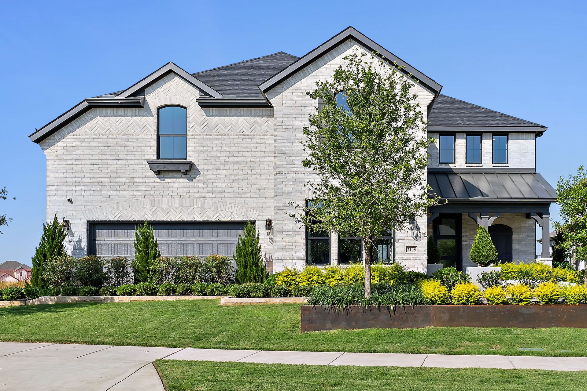 American Legend Homes' 60' model in Ten Mile Creek - Front Elevation