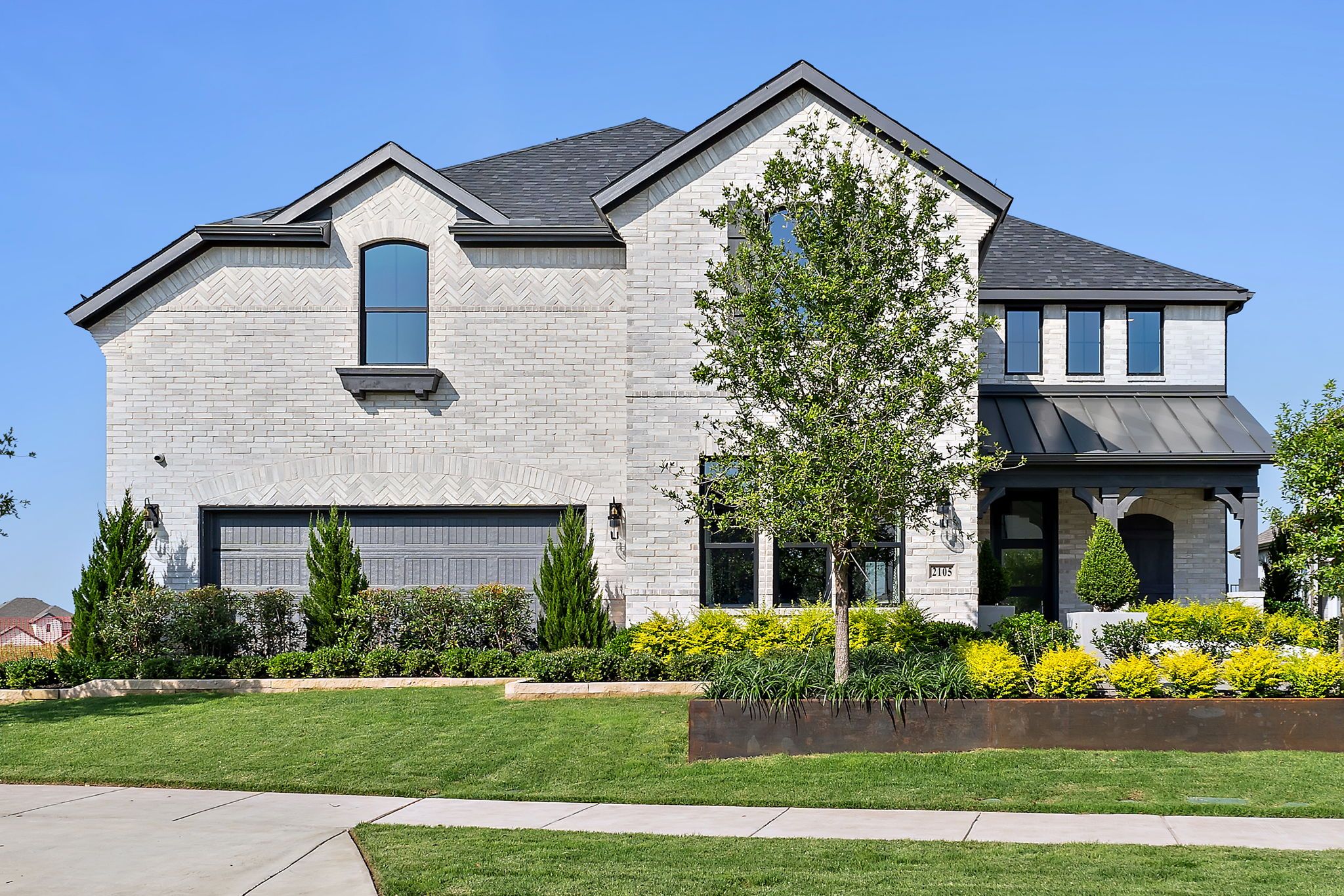 American Legend Homes' 60' model in Ten Mile Creek - Front Elevation