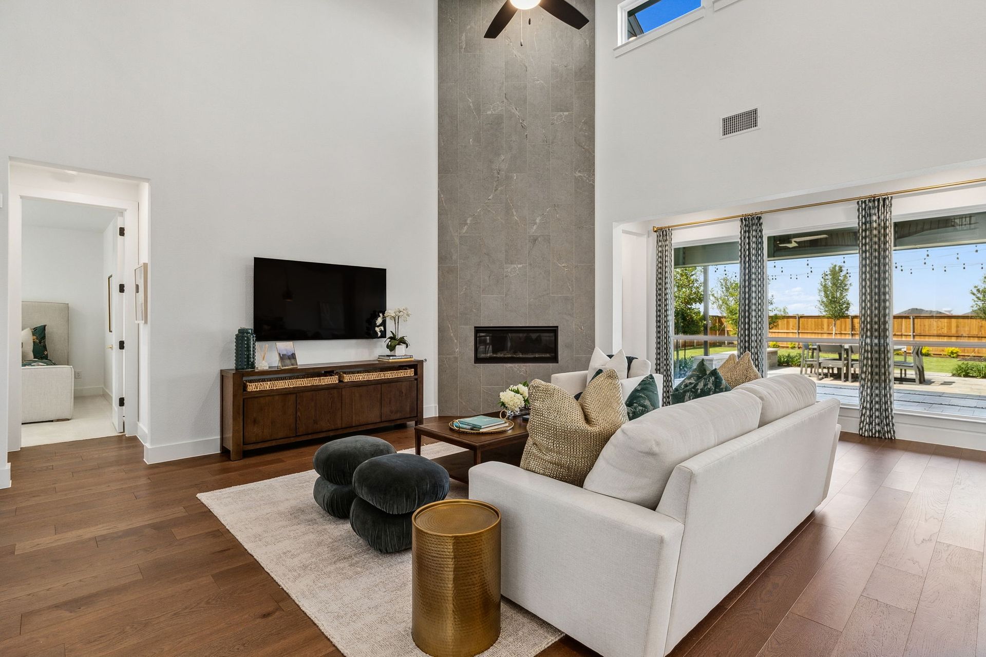 American Legend Homes' 60' model in Ten Mile Creek - Living Room