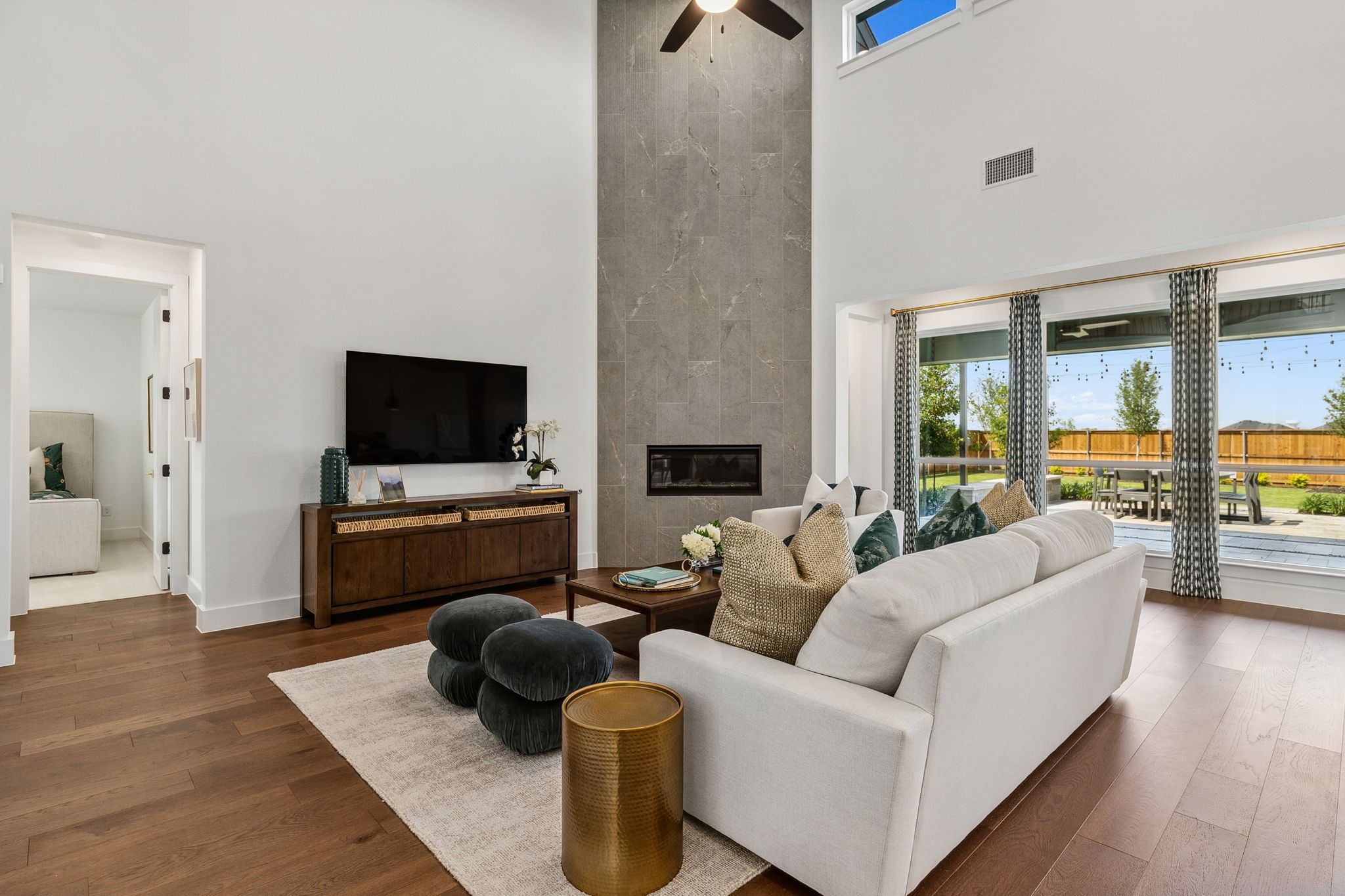 American Legend Homes' 60' model in Ten Mile Creek - Living Room