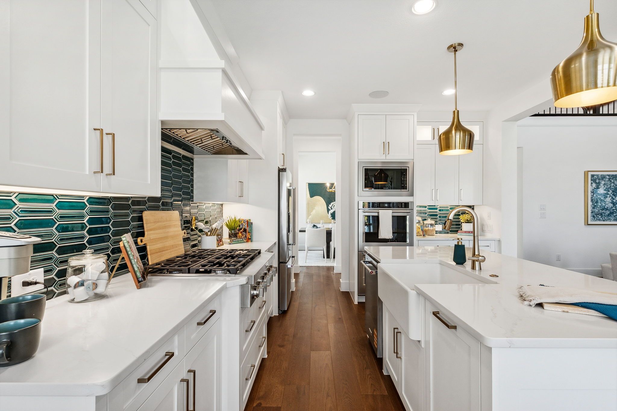 American Legend Homes' 60' model in Ten Mile Creek - Kitchen