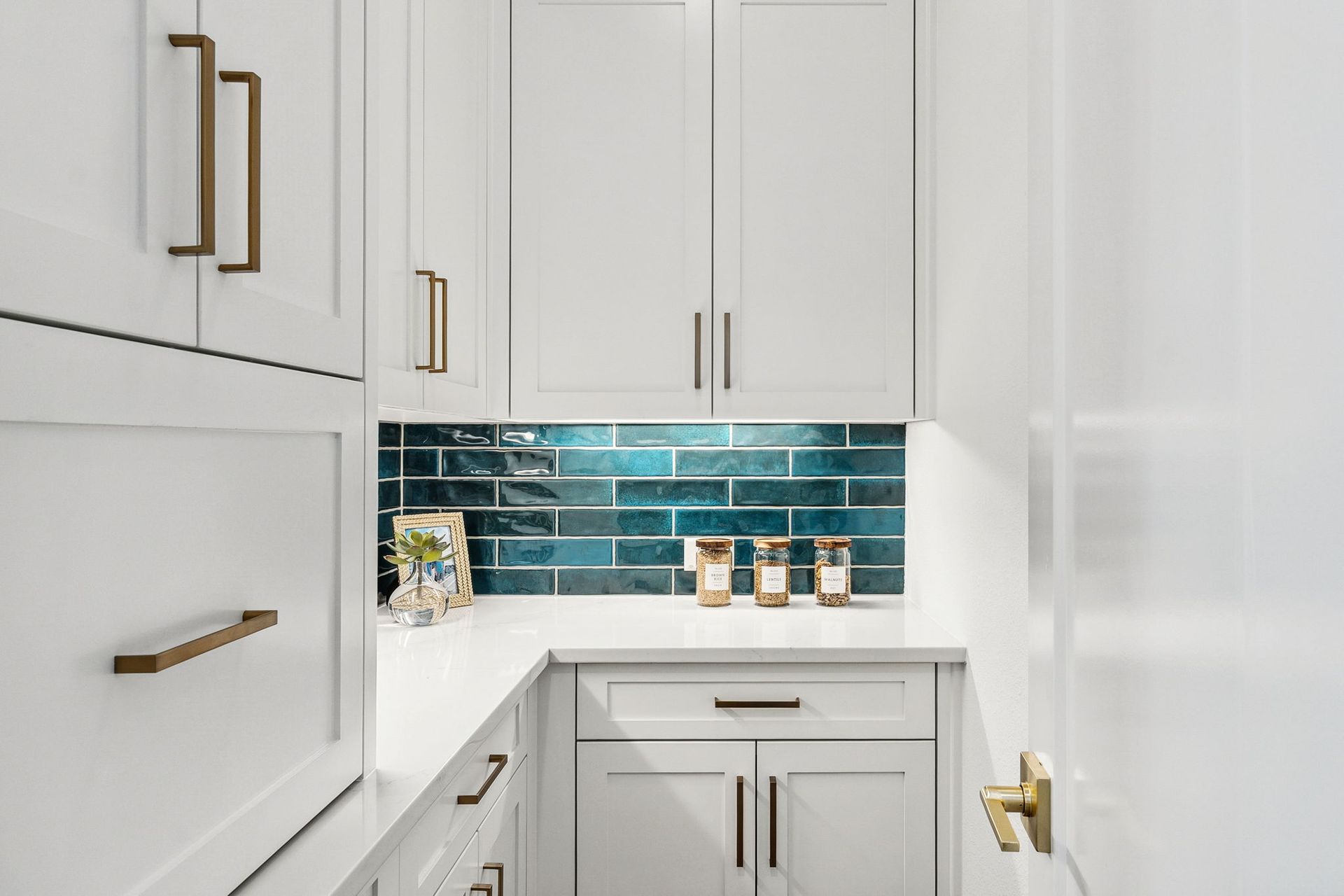 American Legend Homes' 60' model in Ten Mile Creek - Kitchen