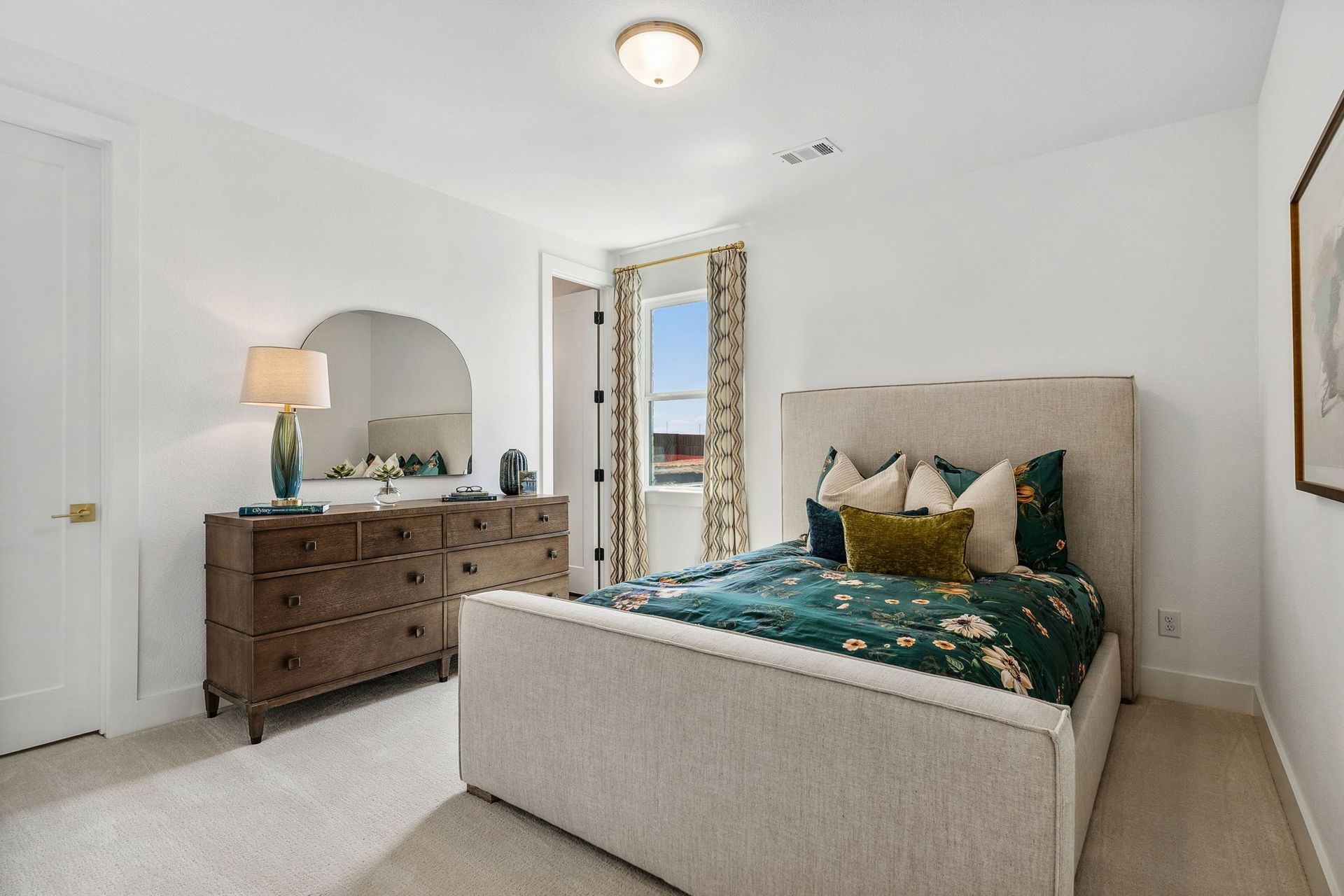 American Legend Homes' 60' model in Ten Mile Creek - Bedroom
