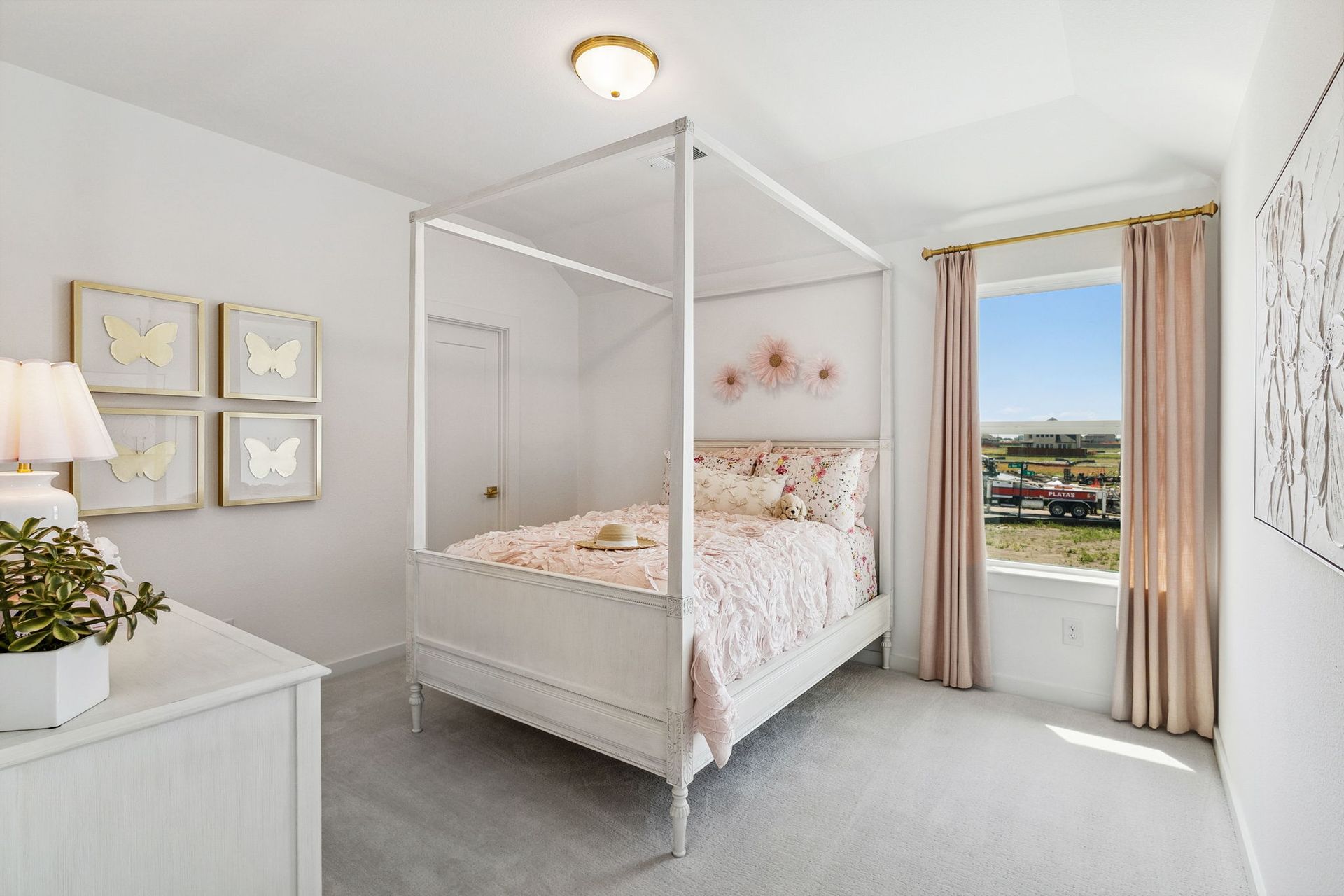 American Legend Homes' 60' model in Ten Mile Creek - Bedroom