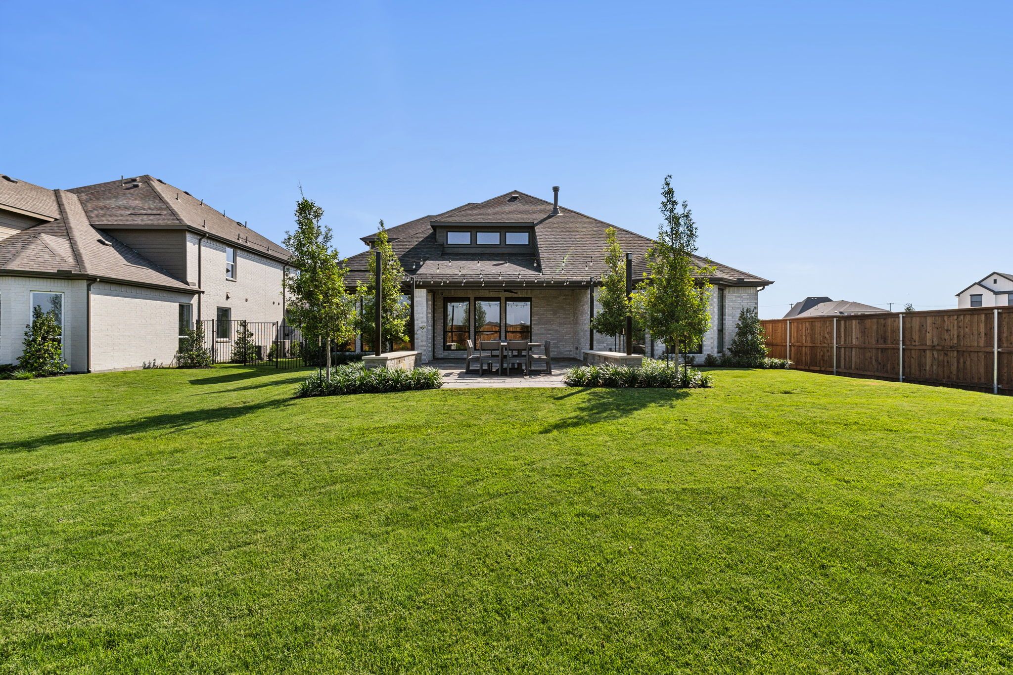 American Legend Homes' 60' model in Ten Mile Creek - Rear Elevation