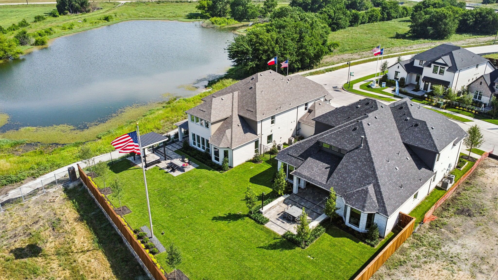 American Legend Homes' 60' model in Ten Mile Creek - Aerial