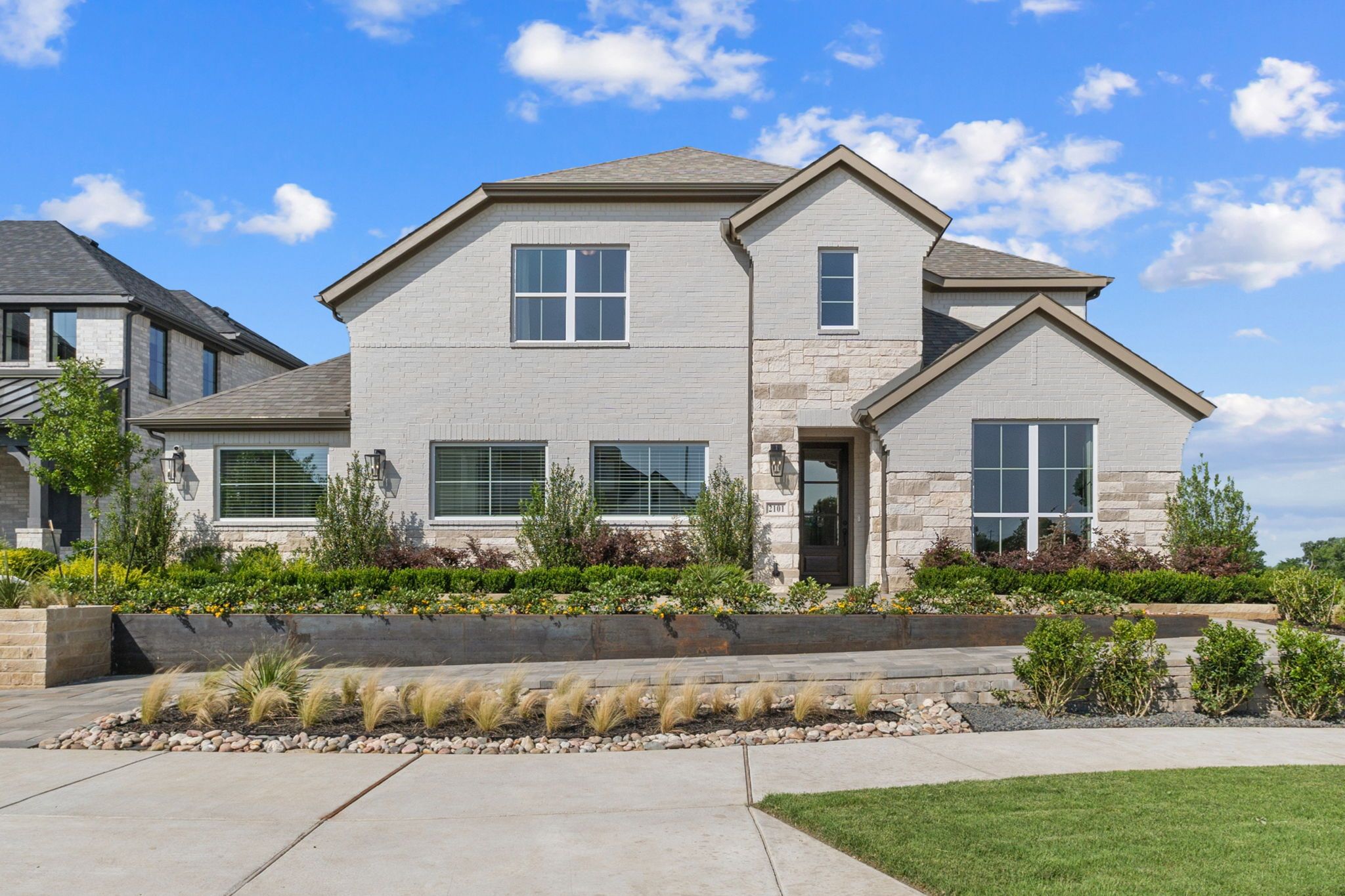 American Legend Homes' 55' model in Ten Mile Creek - Front Elevation
