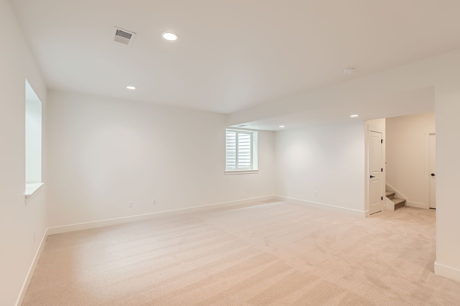 Plan V432 - Representative Photo - Rec Room