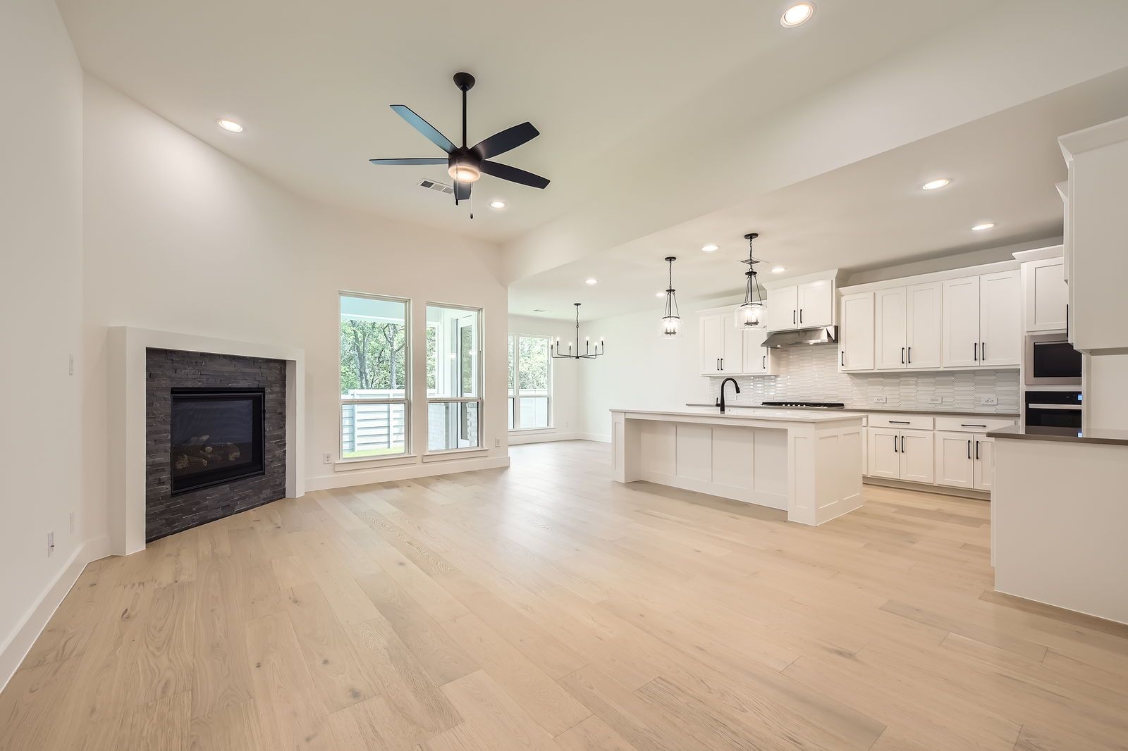 Plan 1561 Representative Photo - Living Room/Kitchen