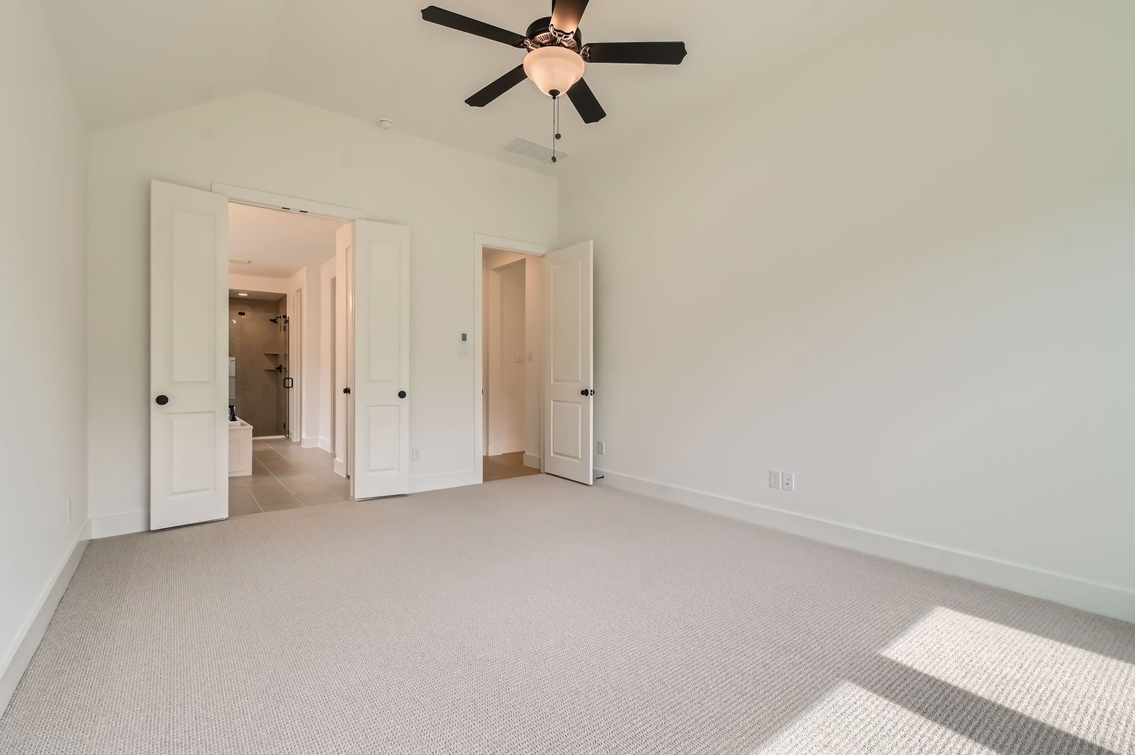 Plan 1560 Representative Photo - Main Bedroom