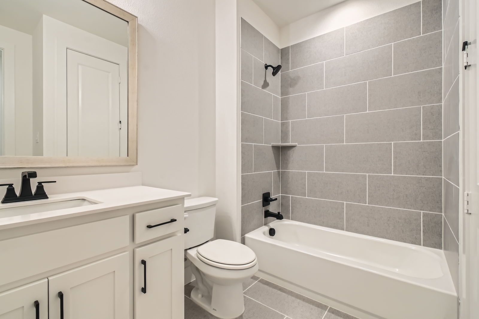 Plan 1560 Representative Photo - Bathroom