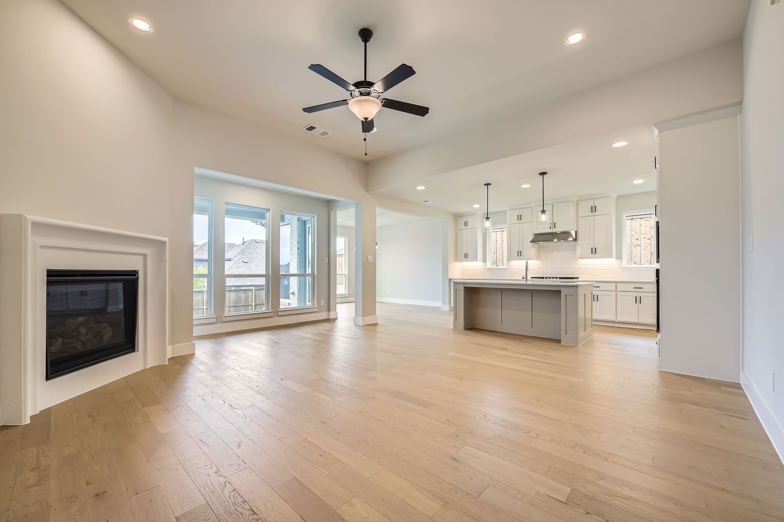 Plan 1535 Representative Photo - Living/Kitchen