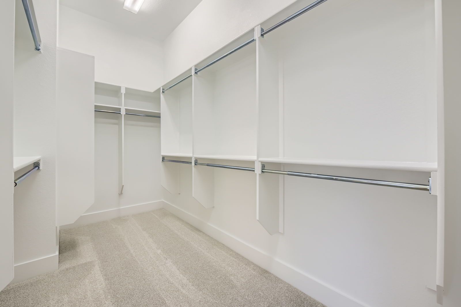 Plan 1535 Representative Photo - Main Closet