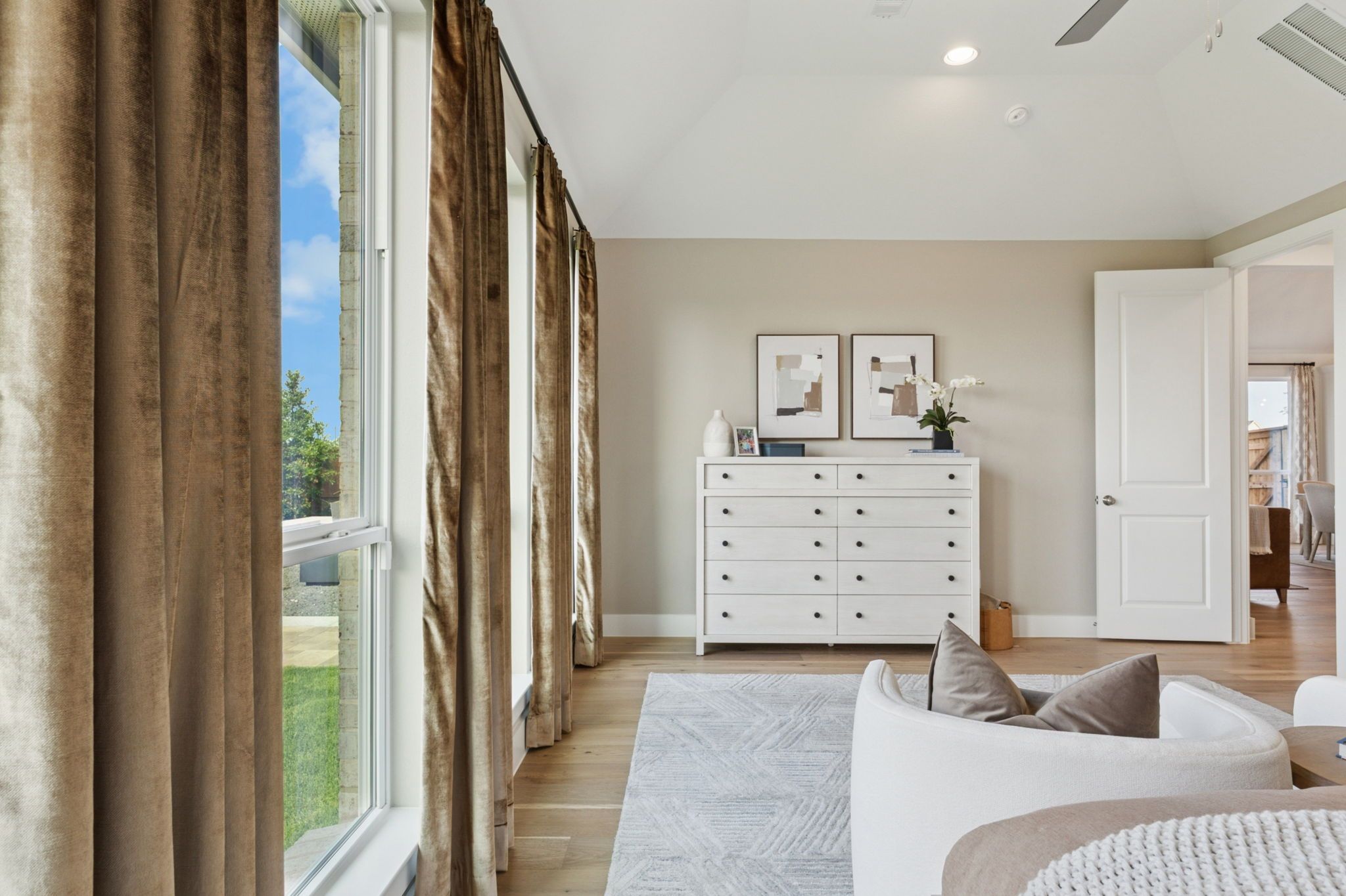 Plan 1578 Representative Photo - Primary Bedroom