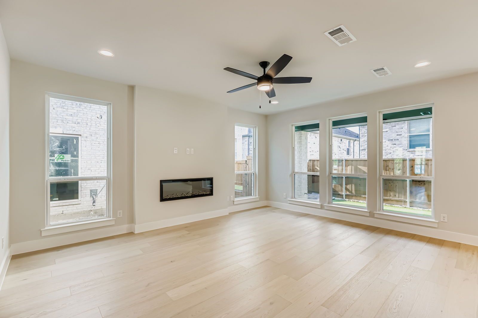 3520 Chivalry Lane - Living Room