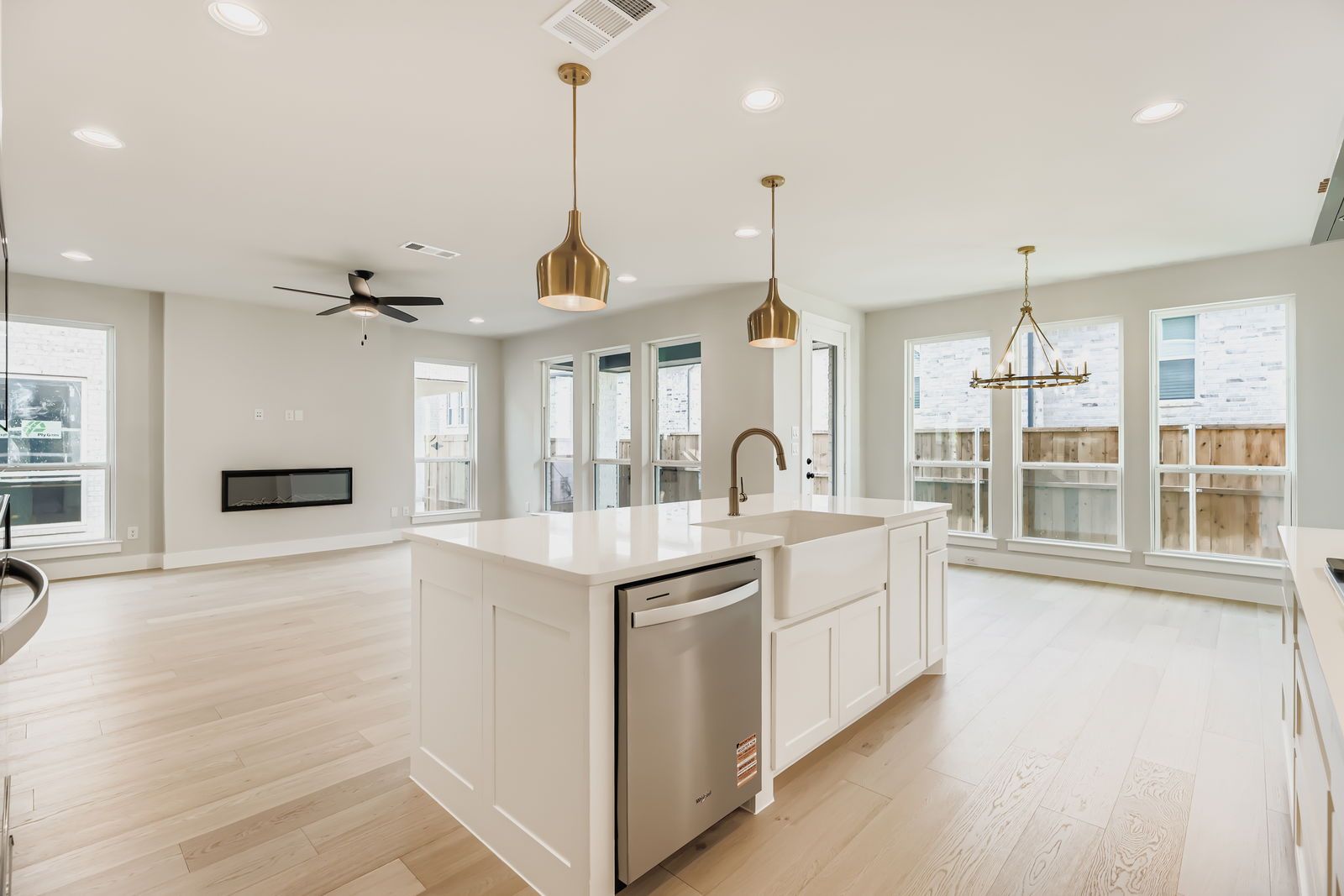 3520 Chivalry Lane - Kitchen/Dining Area/Living Area