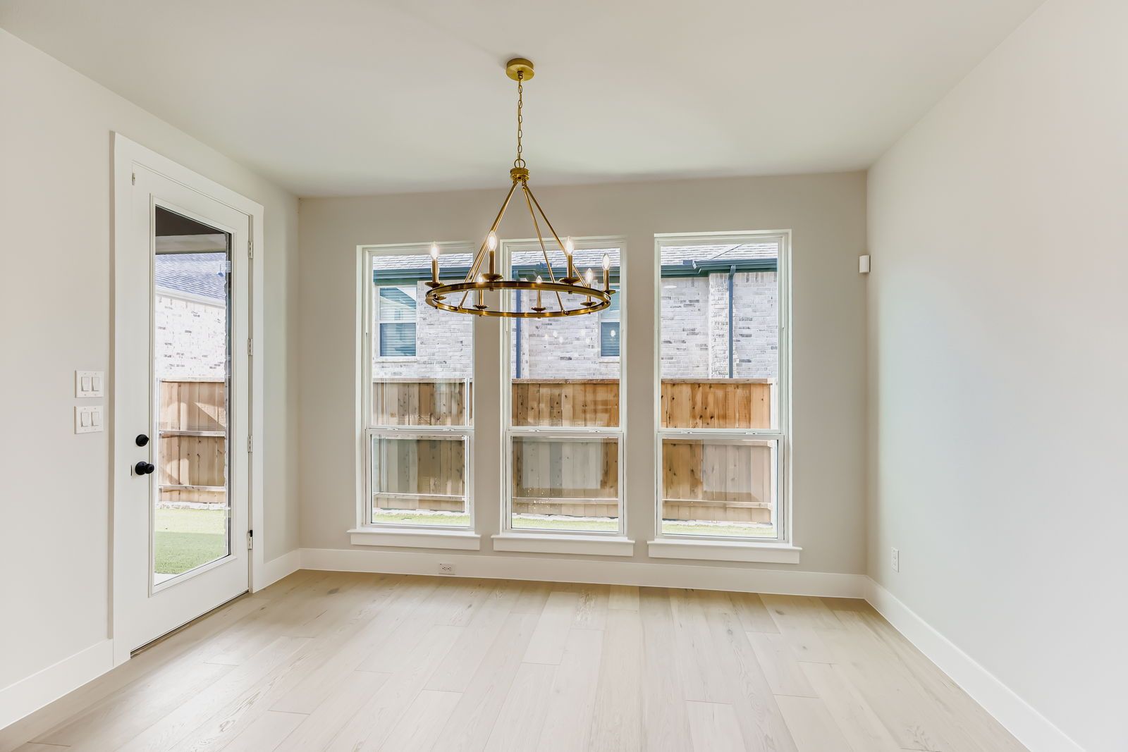 3520 Chivalry Lane - Dining Area