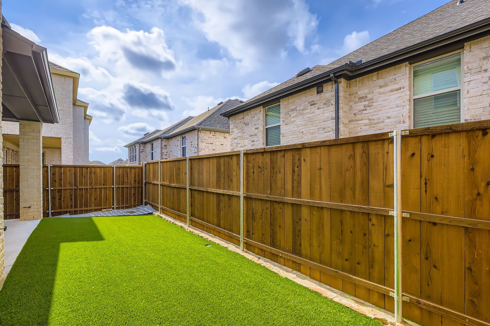 3520 Chivalry Lane - Yard