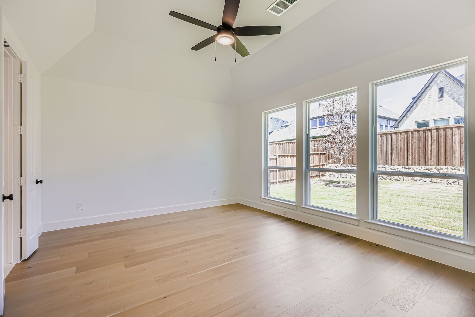 Plan 1136 Representative Image - Main Bedroom