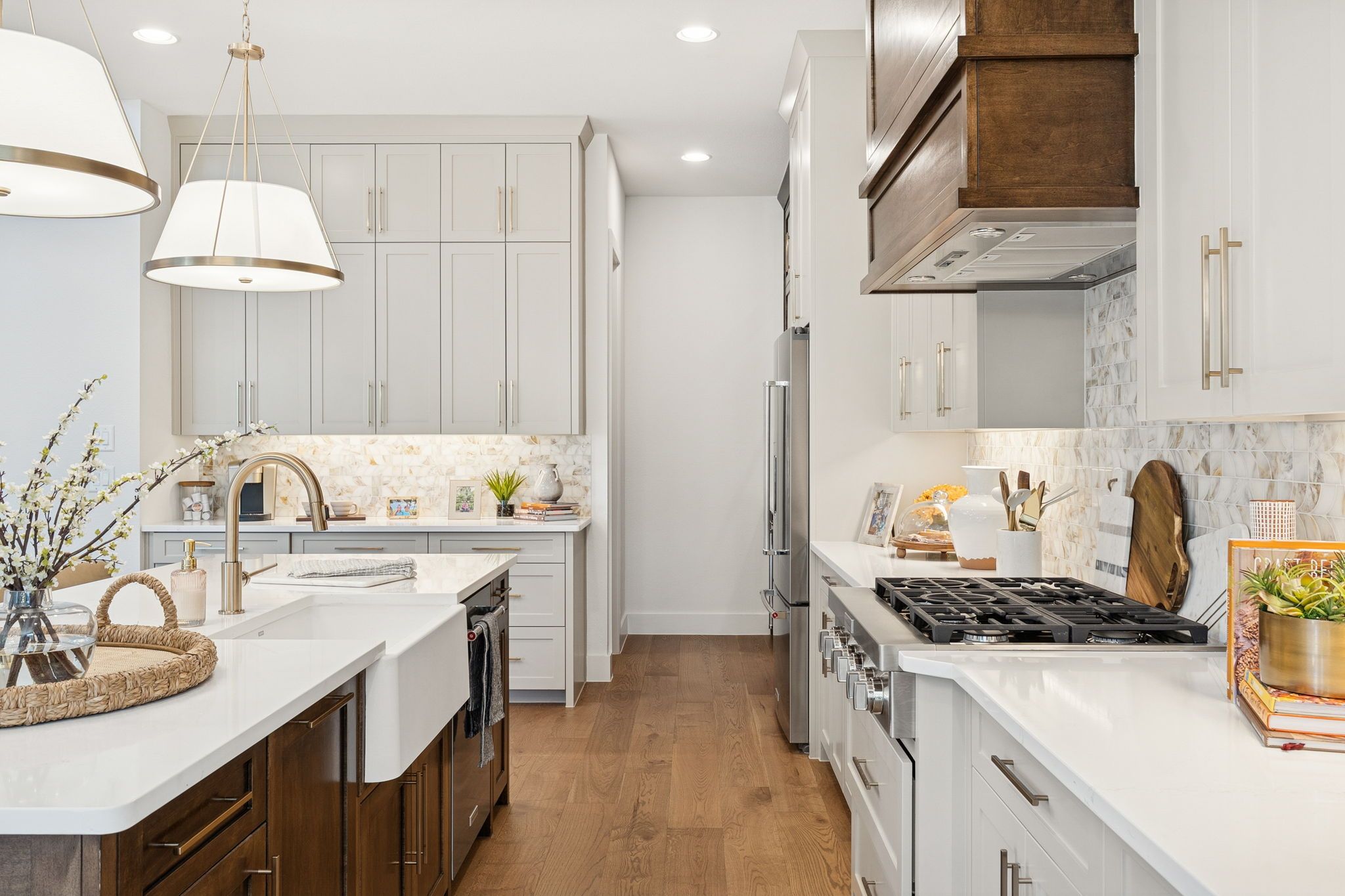 Plan 1640 Kitchen - Bella Casa Model Photo