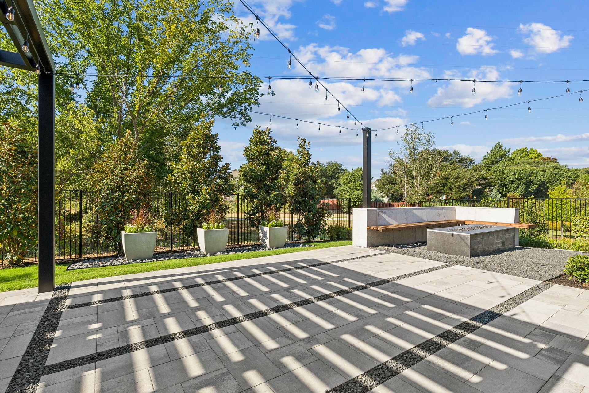 Plan 1640 Outdoor Living- Bella Casa Model Photo