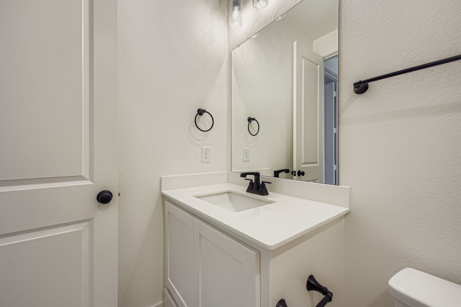 11312 Canopy Trail bathroom