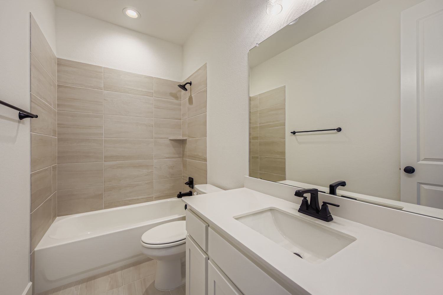 11312 Canopy Trail bathroom