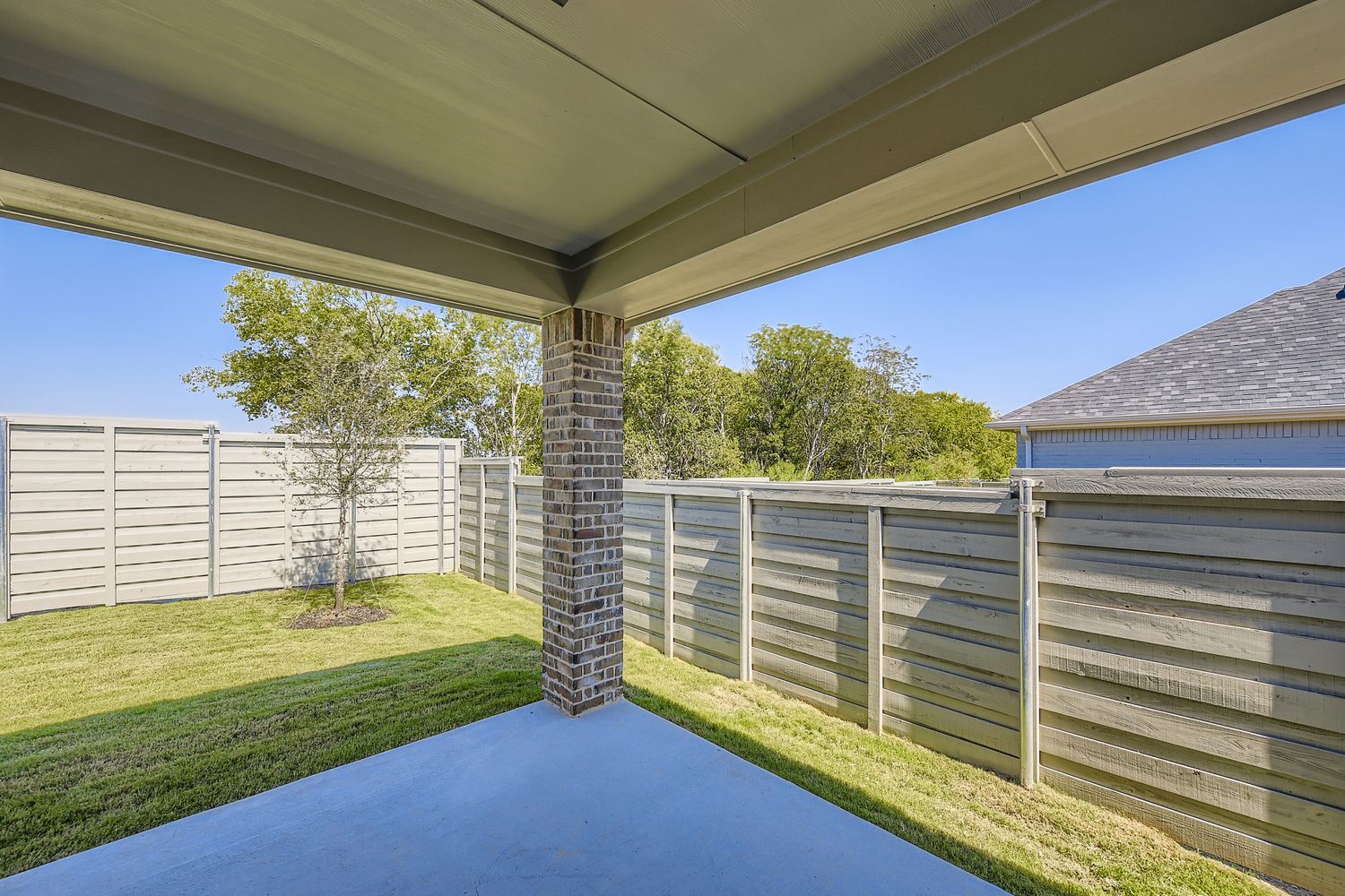 11312 Canopy Trail back patio