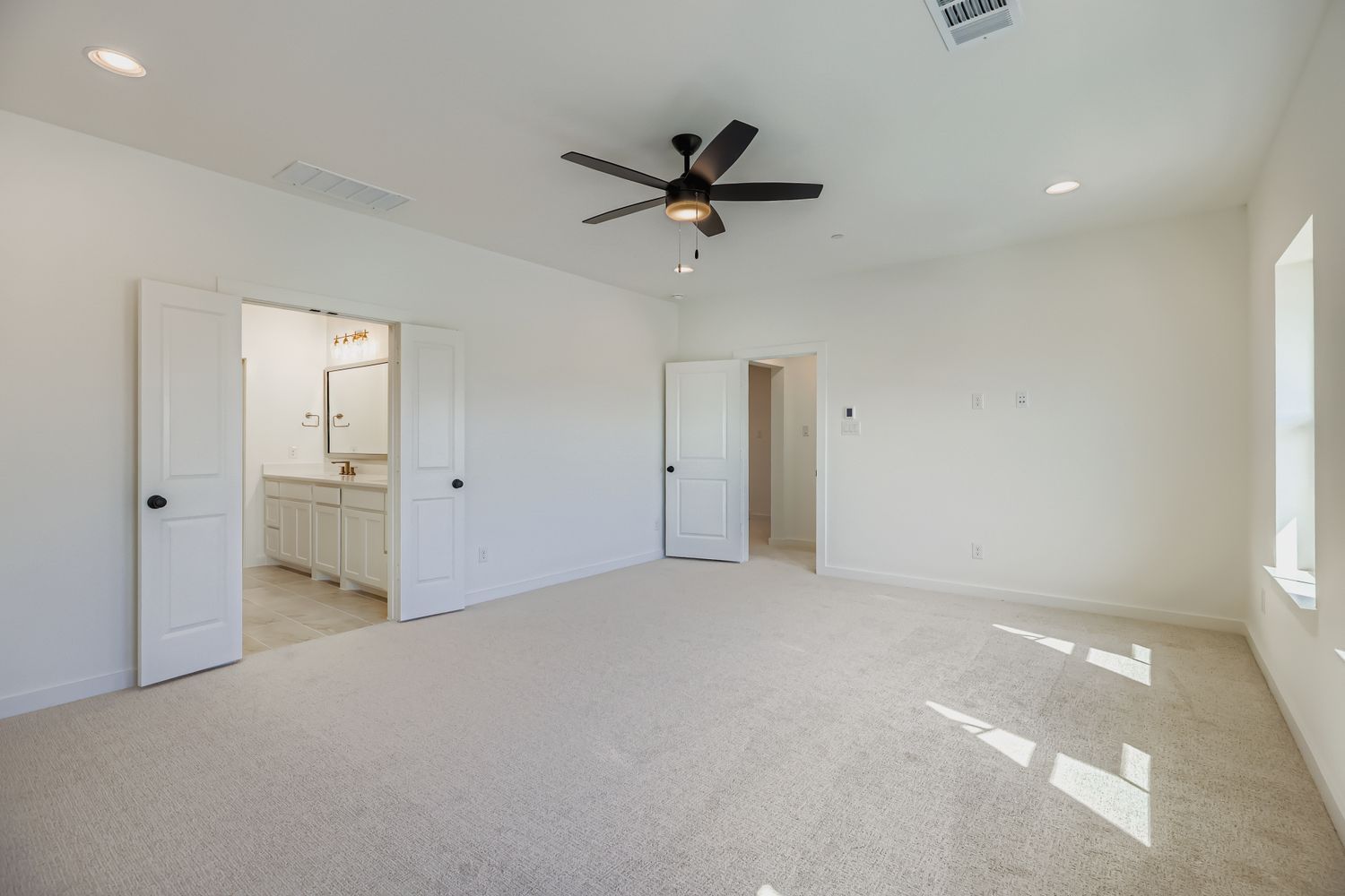620 Sir Christopher Street - Main Bedroom