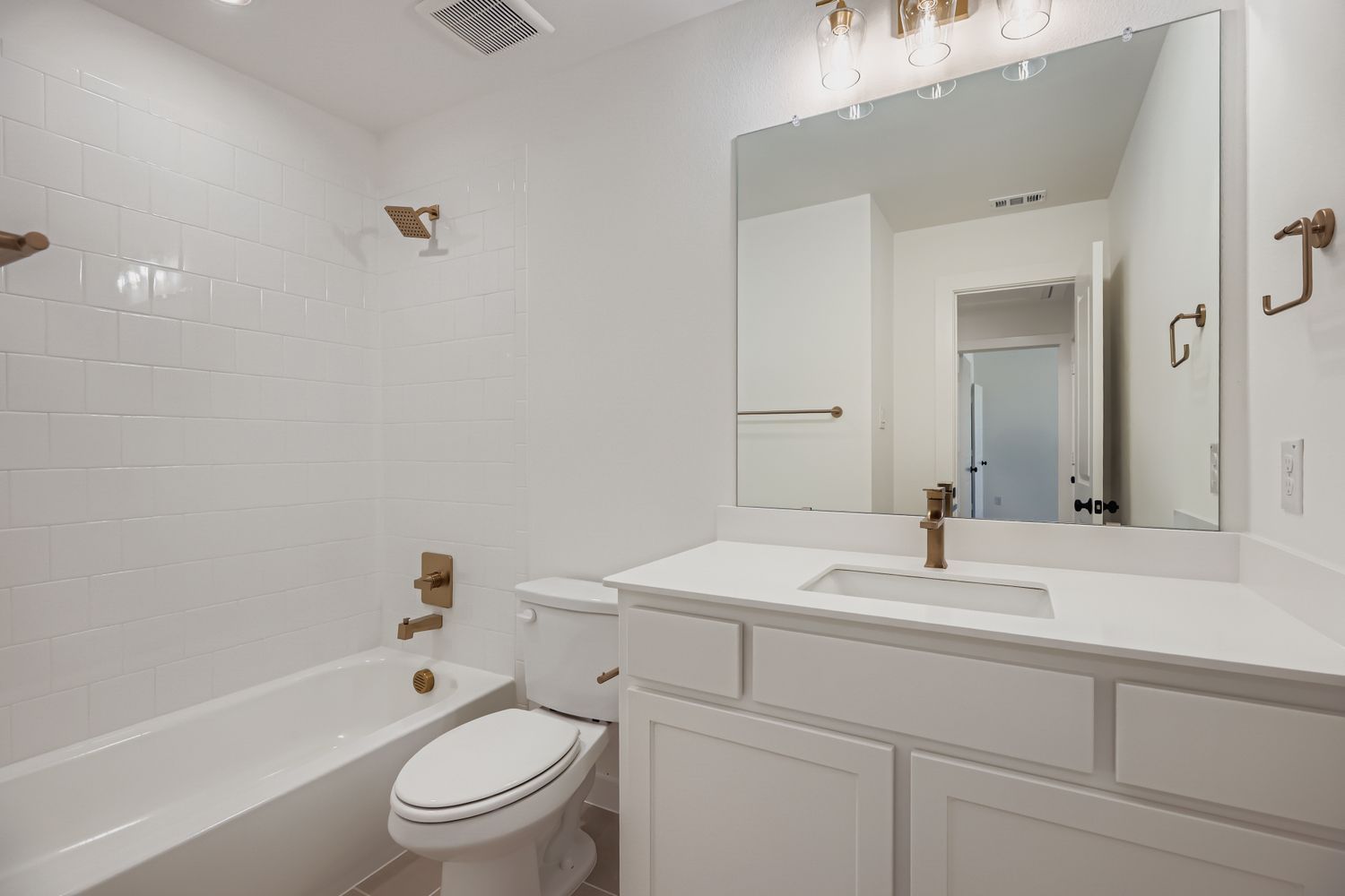 620 Sir Christopher Street - Bathroom