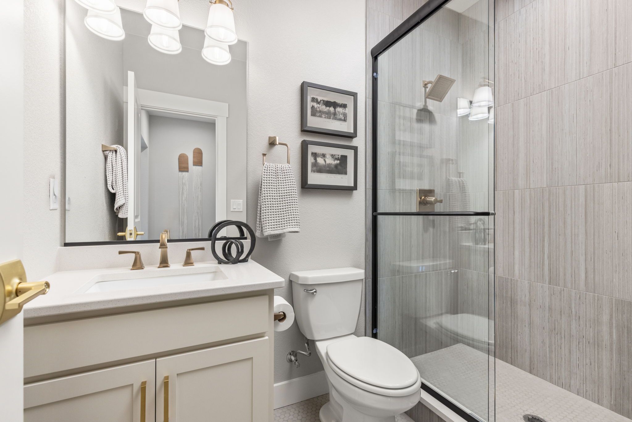 Plan C405 - Representative Photo - Secondary Bathroom