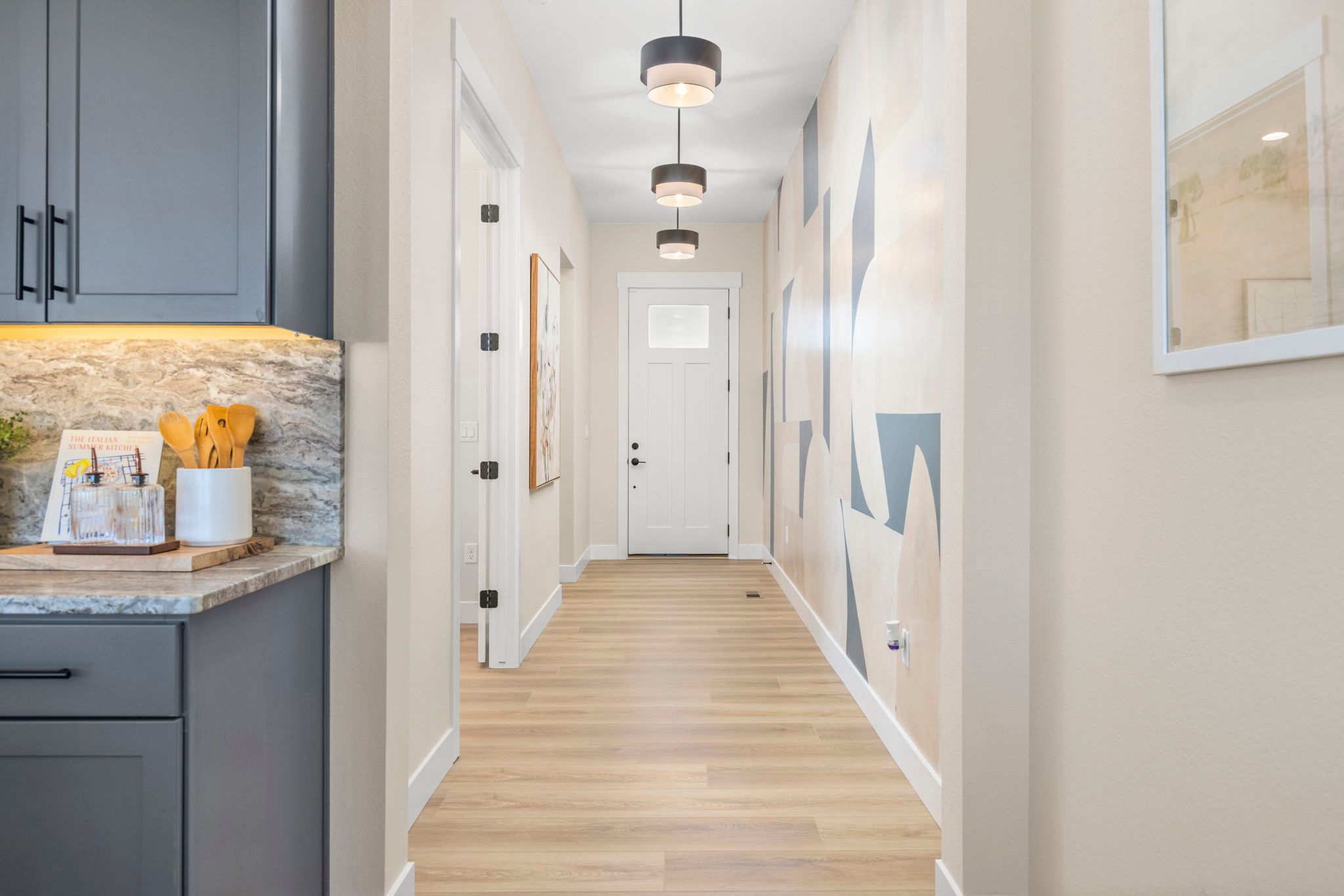 Plan C411 - American Legend Homes' Model in Sterling Ridge - Entry