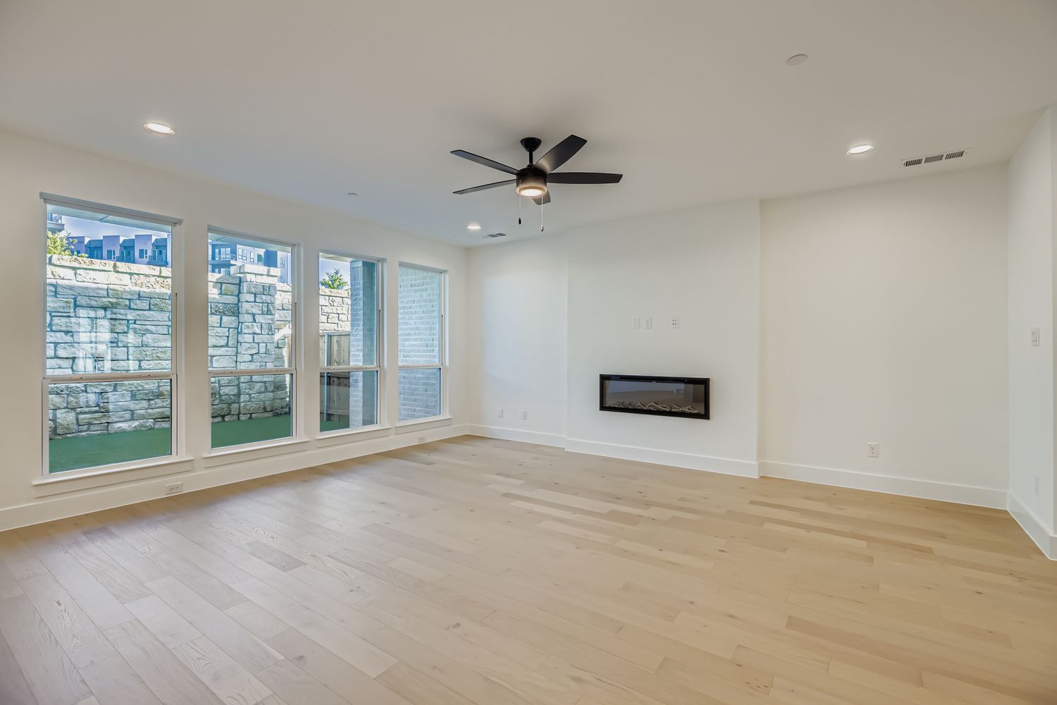 3121 Sir Judge Drive - Living Area