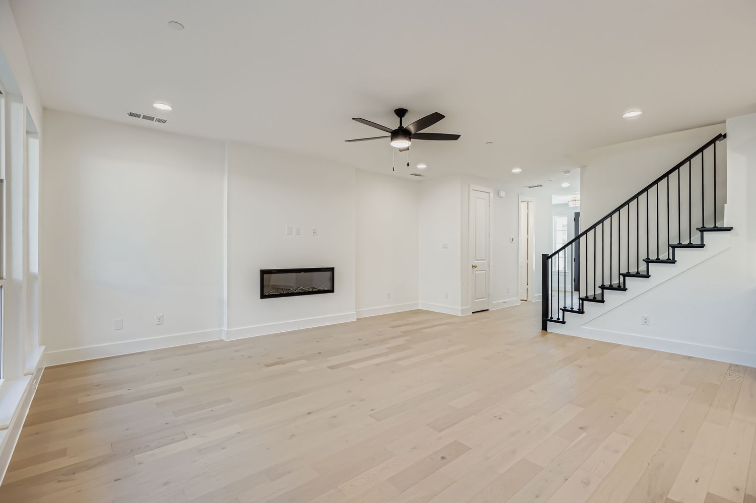 3121 Sir Judge Drive - Living Area