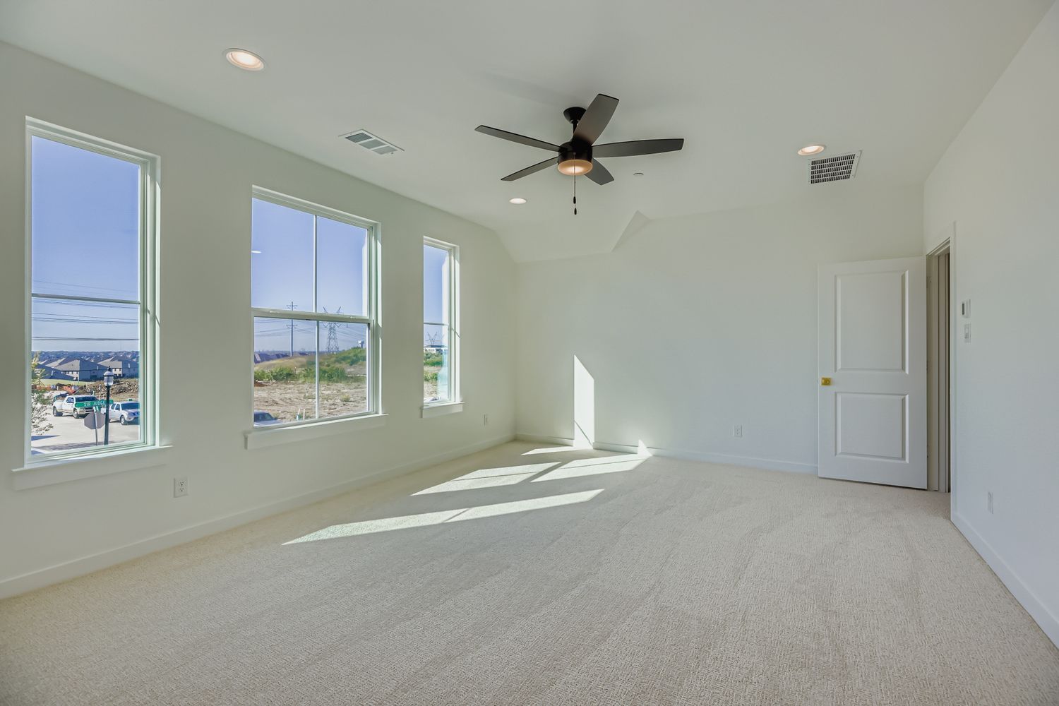 3121 Sir Judge Drive - Main Bedroom