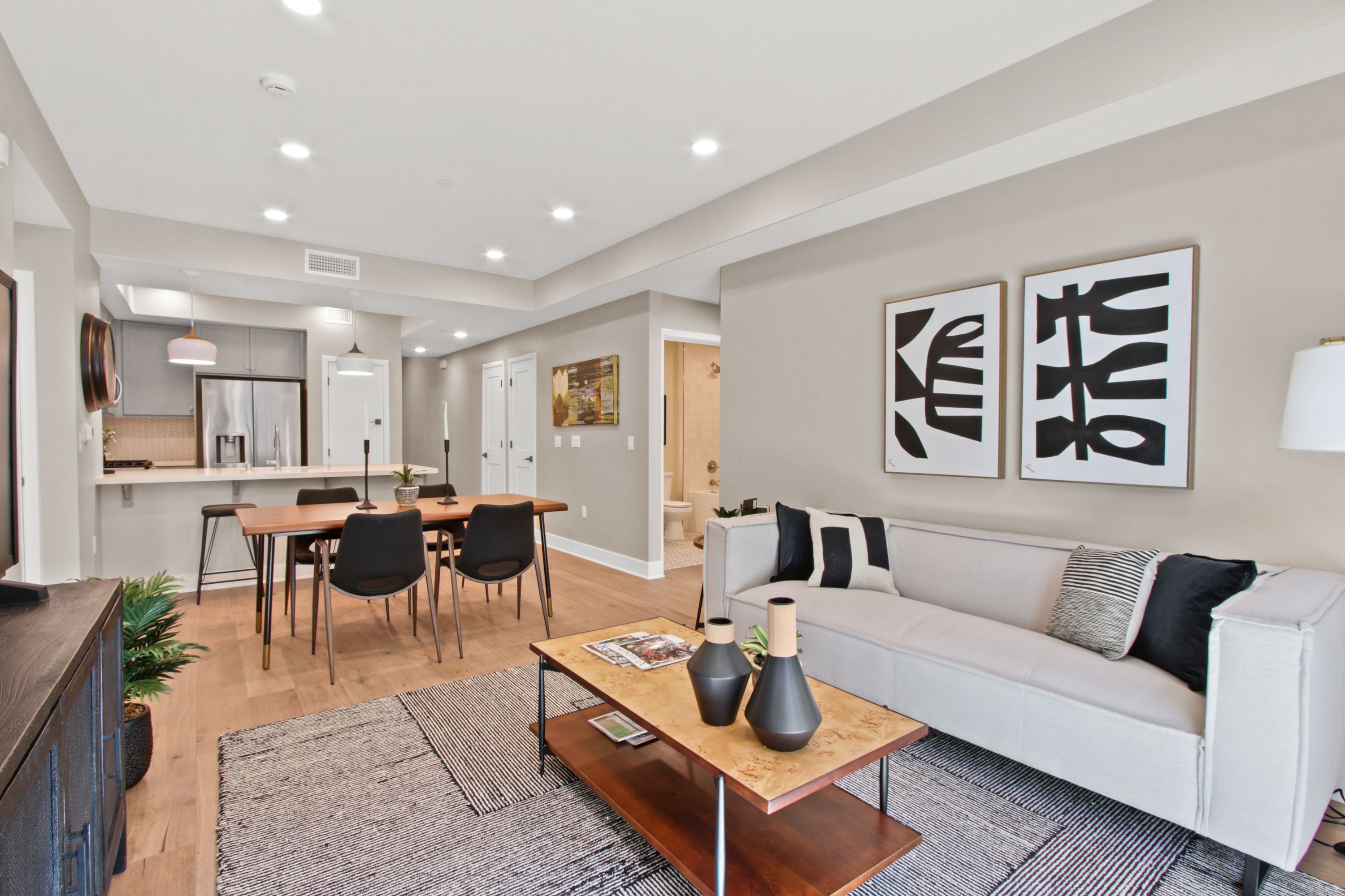 La Sevilla - Plan F Imagen