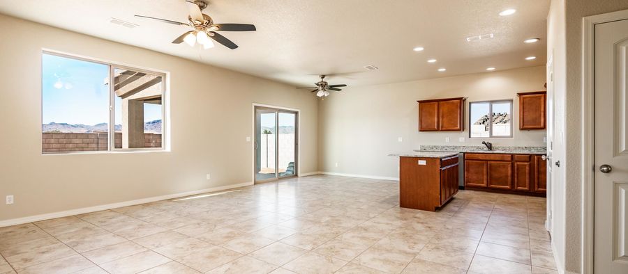 Desert Rose 1472 2 Car floor plan