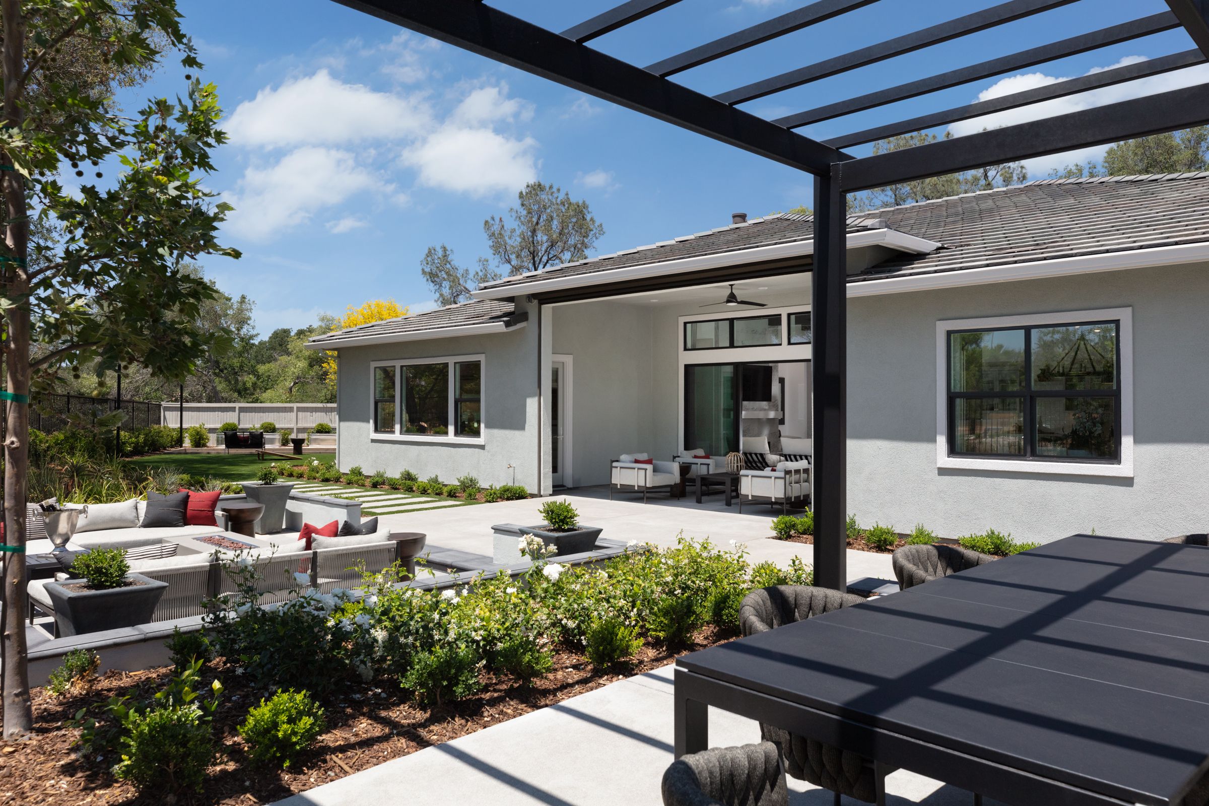 Whitehawk Model Backyard 