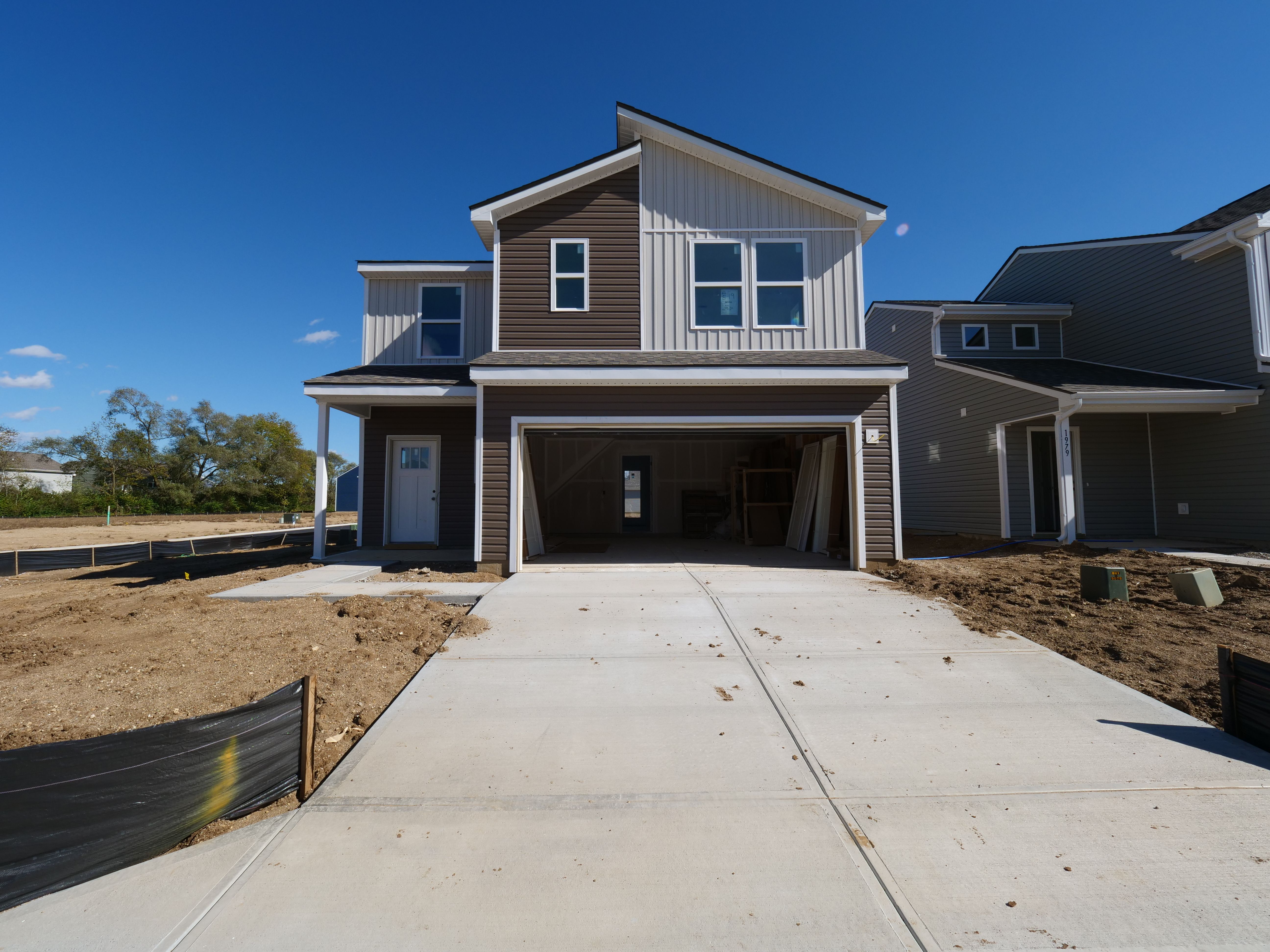 Victoria - Sutter Place, Arrival Series: Columbus, Indiana - Arbor Homes