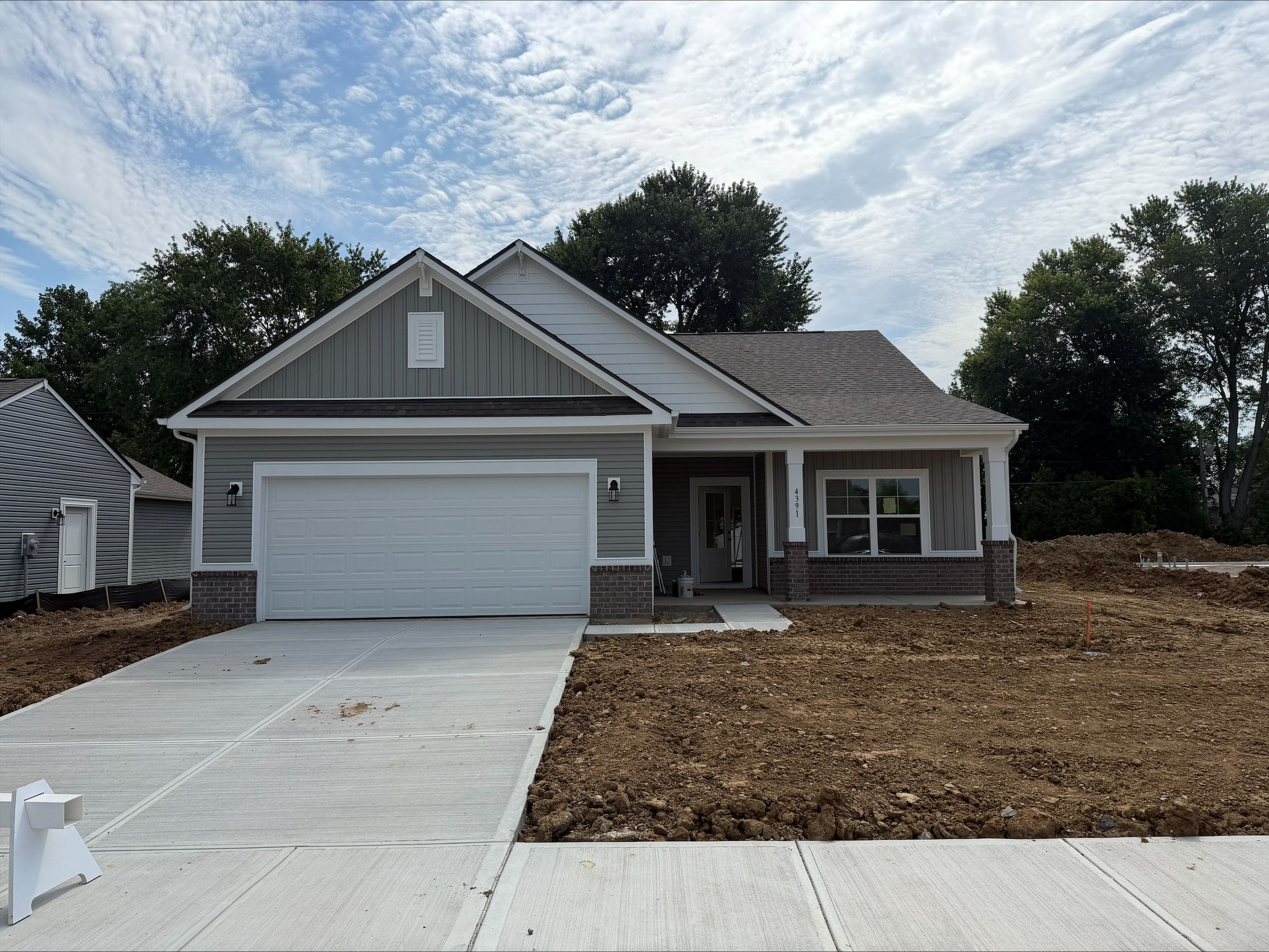 Bradford - Abbey Commons: Columbus, Indiana - Arbor Homes