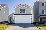 Darlington Villas, Arrival Product por Arbor Homes en Indianapolis Indiana