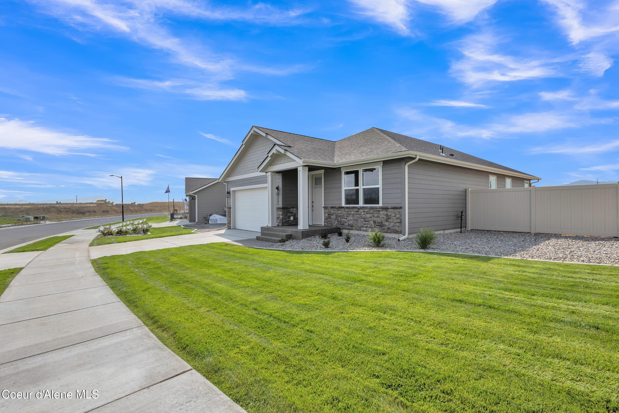 6875 N Coeur Terre Blvd (The North Fork)